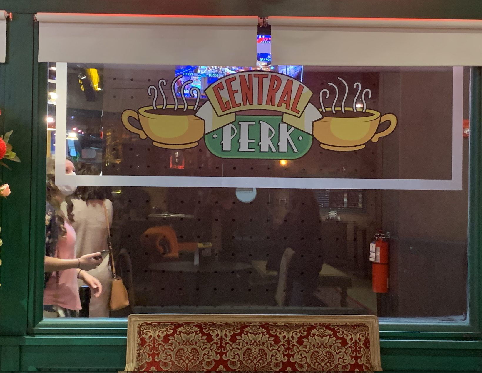 The FRIENDS Experience - Check out this fan being breezy outside of Central  Perk. What would you order?
