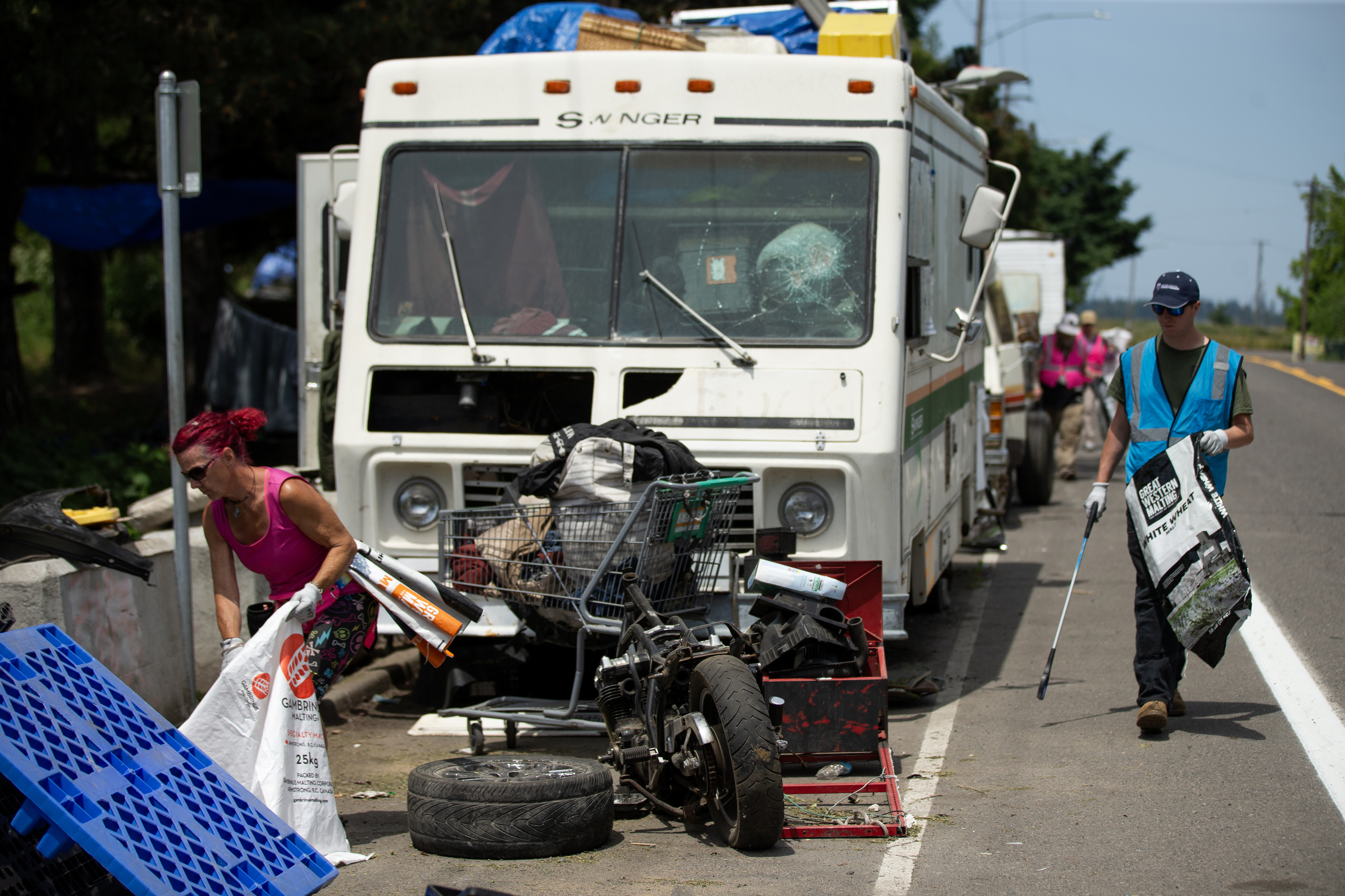 SOLVE cleanup along NE 33rd Avenue - oregonlive.com