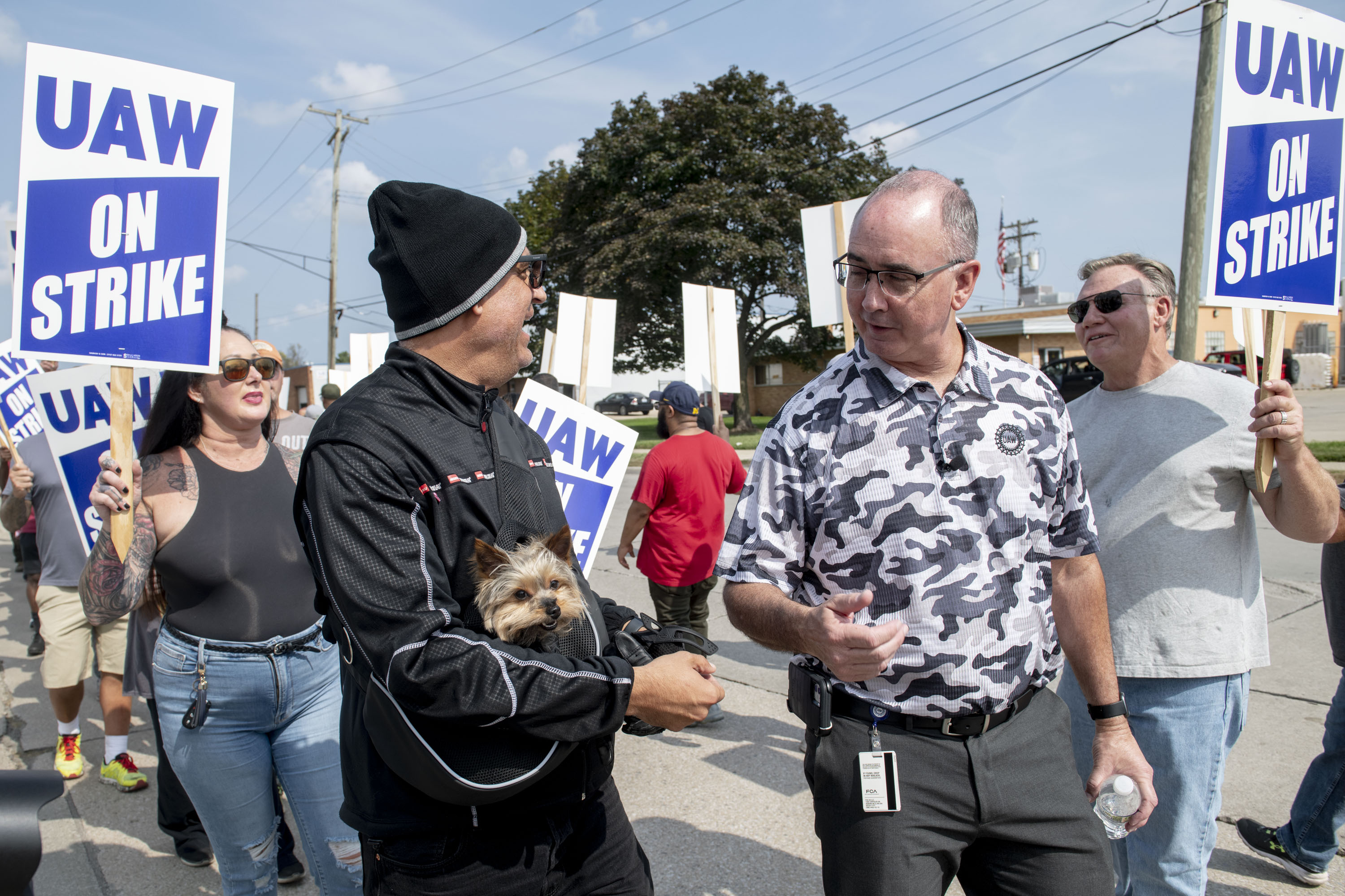 UAW calls more strikes at plants across Michigan - mlive.com