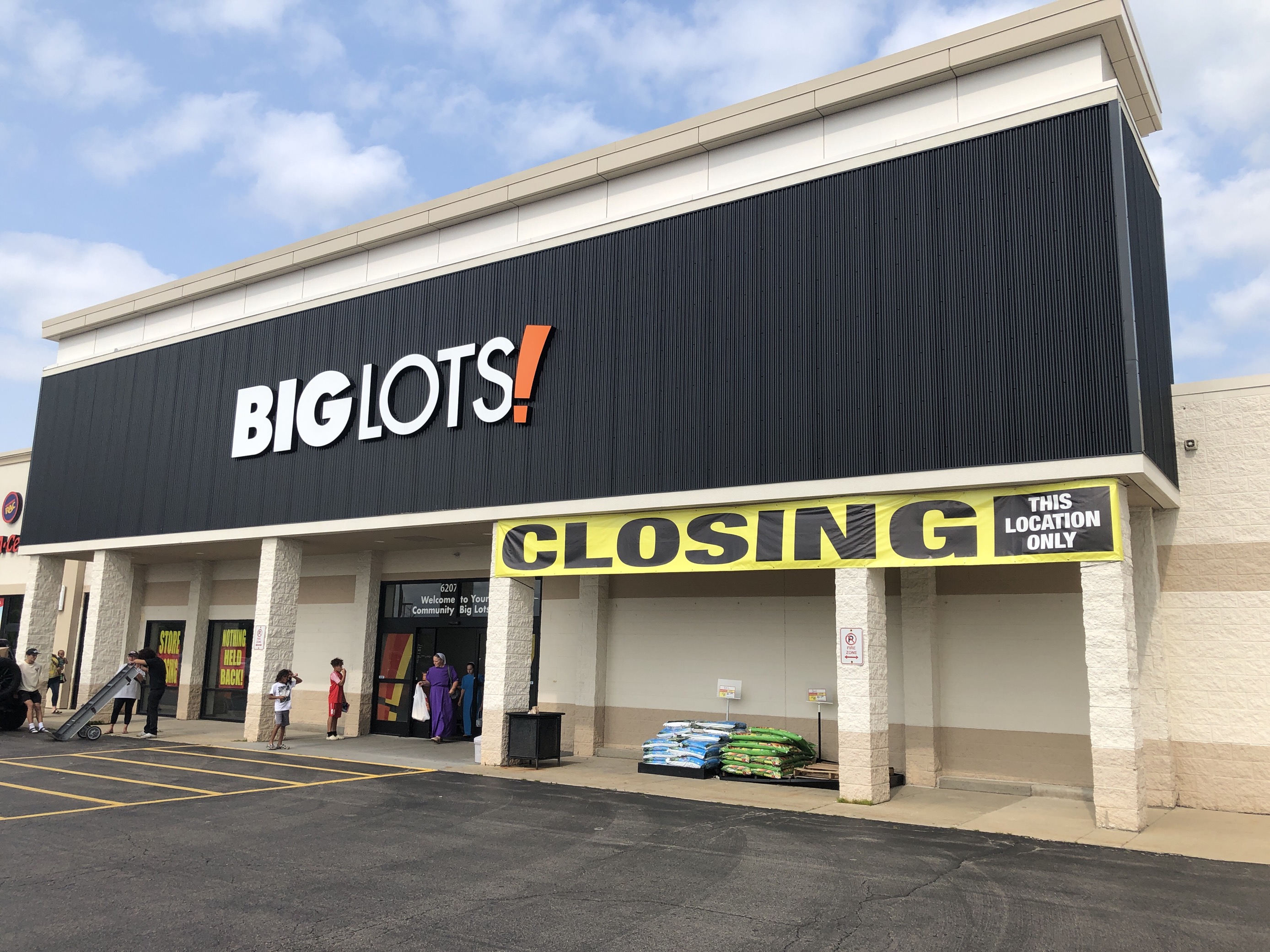 Big Lots to close more than 140 stores (List) - pennlive.com