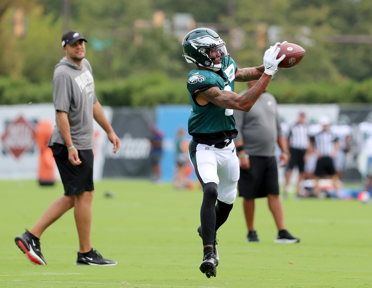 devonta smith eagles preseason