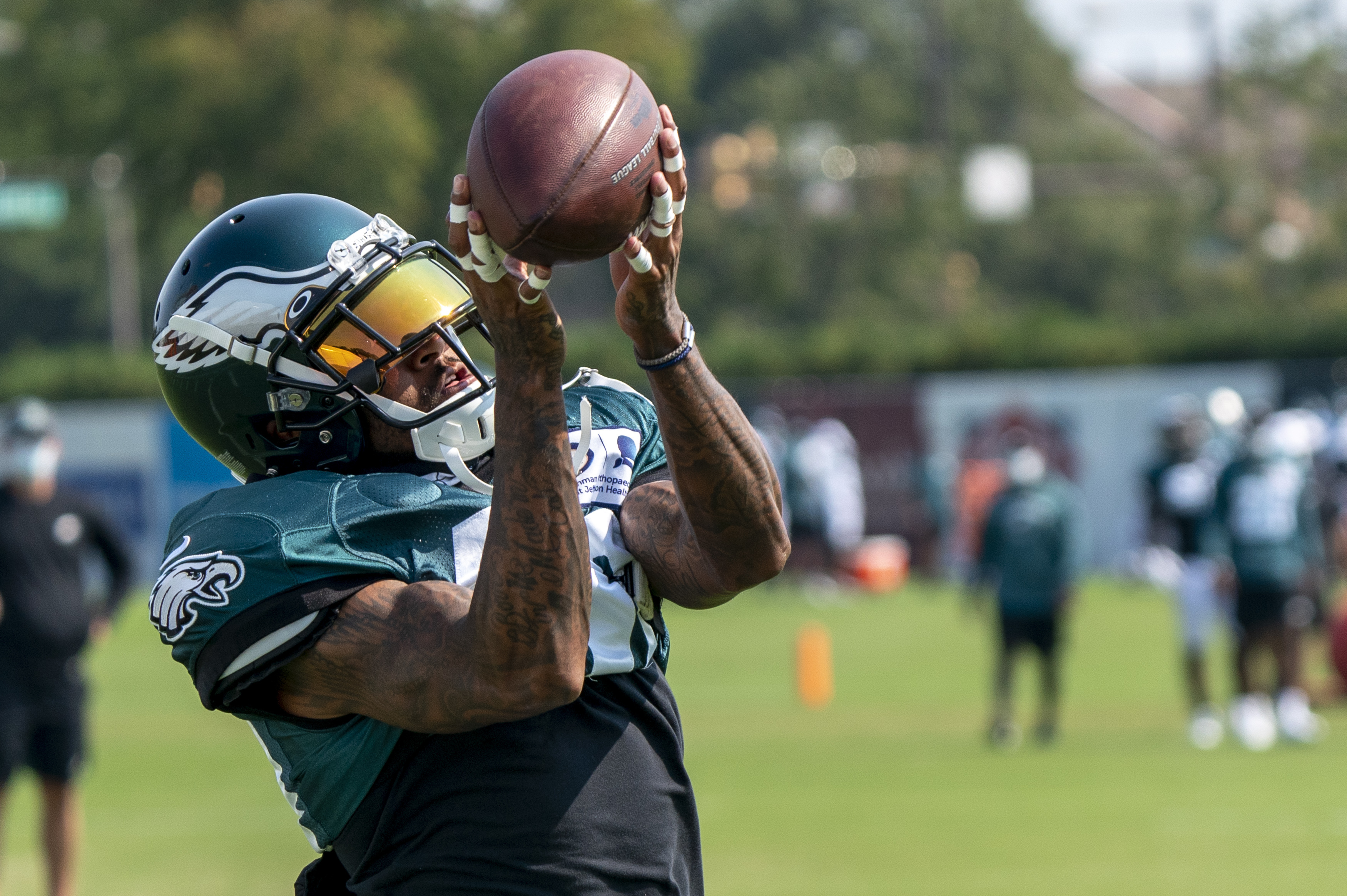 Eagles' Shareef Miller reacts to Genard Avery trade, social media criticism