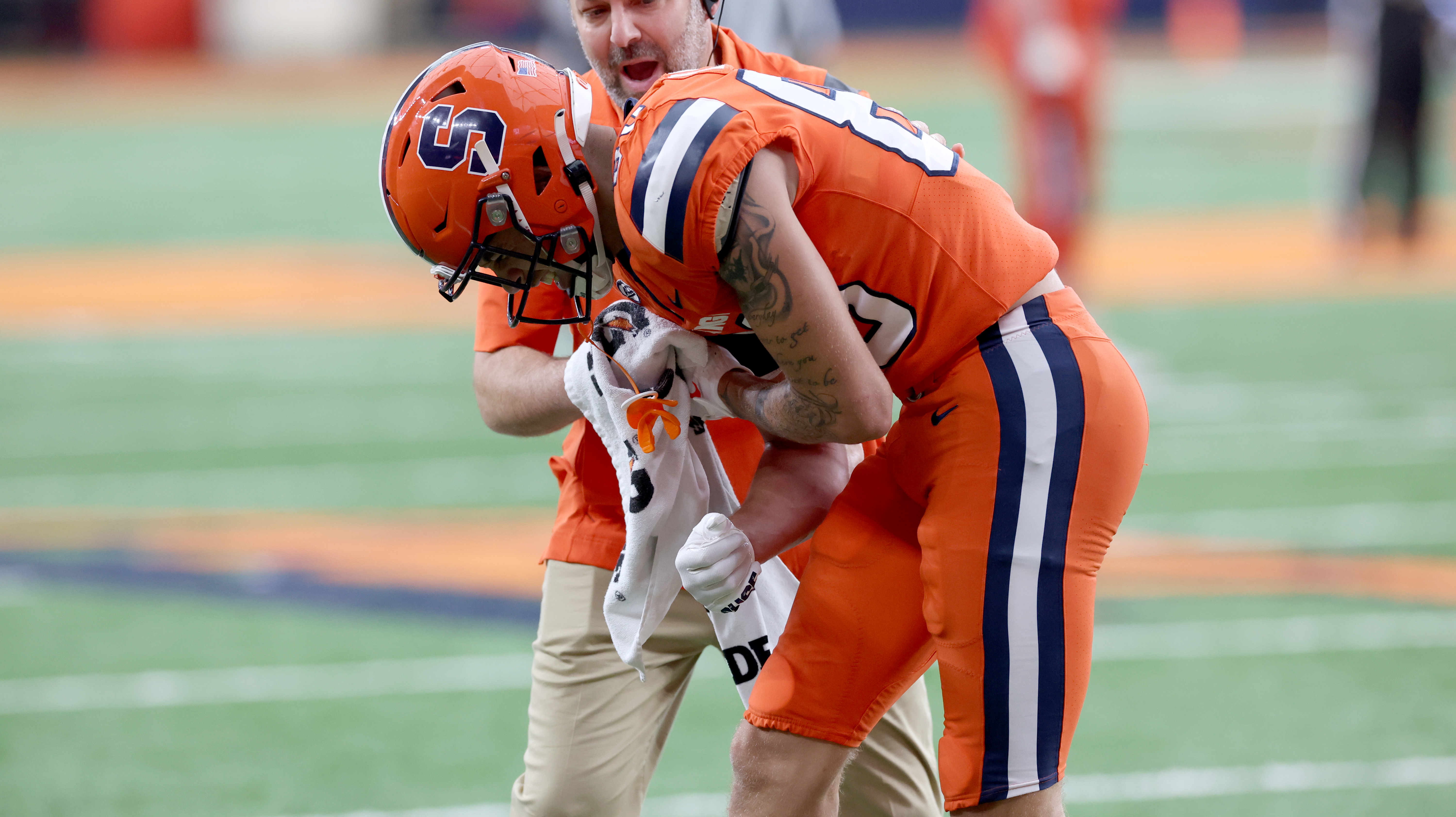 Jones Gets His Ring - Syracuse University Athletics