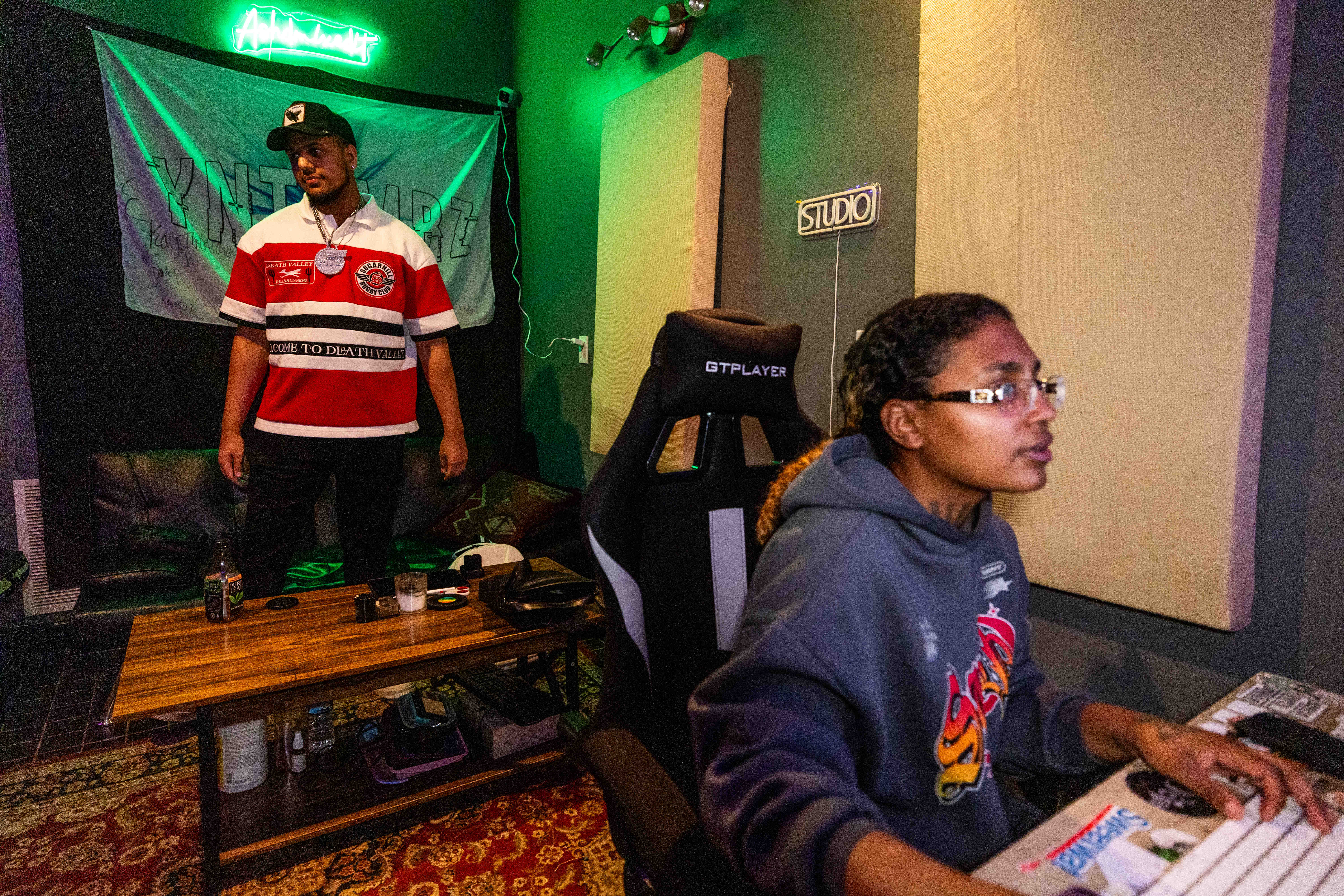 Kalamazoo rapper LIPSEY making waves at 19 - mlive.com