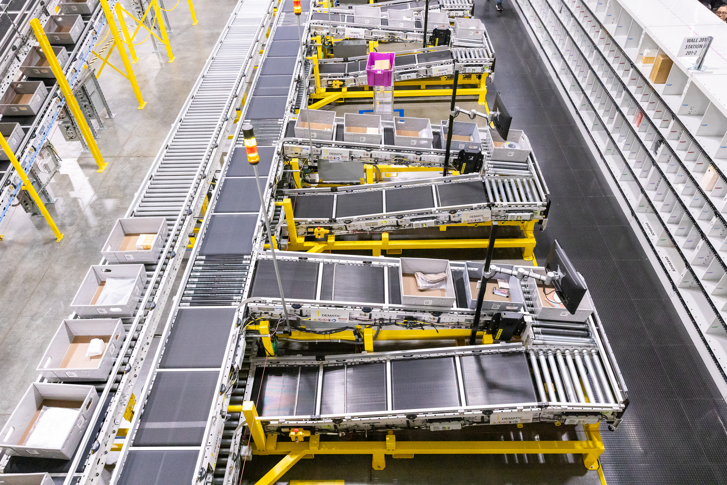 Amazon Fulfillment Center in Woodburn - oregonlive.com