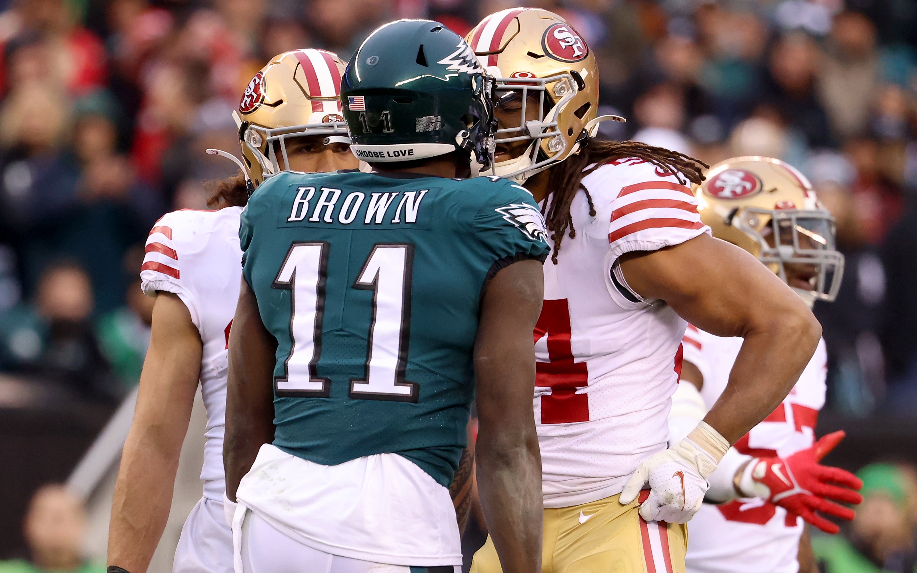 49ers Player's Wife Feared for Safety Amid Heckling by Eagles Fans