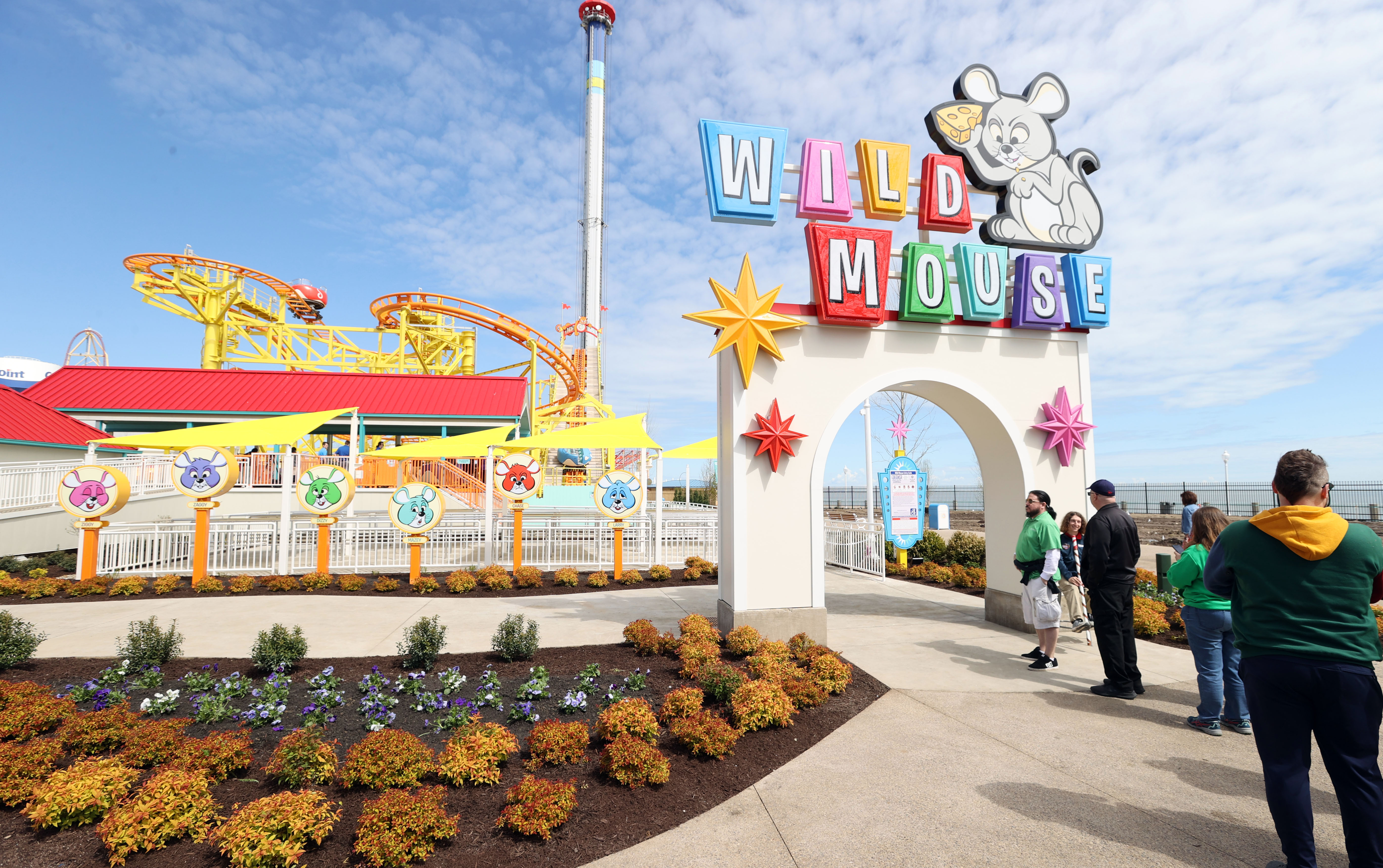 Cedar Point unveils new Grand Pavilion and Wild Mouse ride，May 4，2023 ...