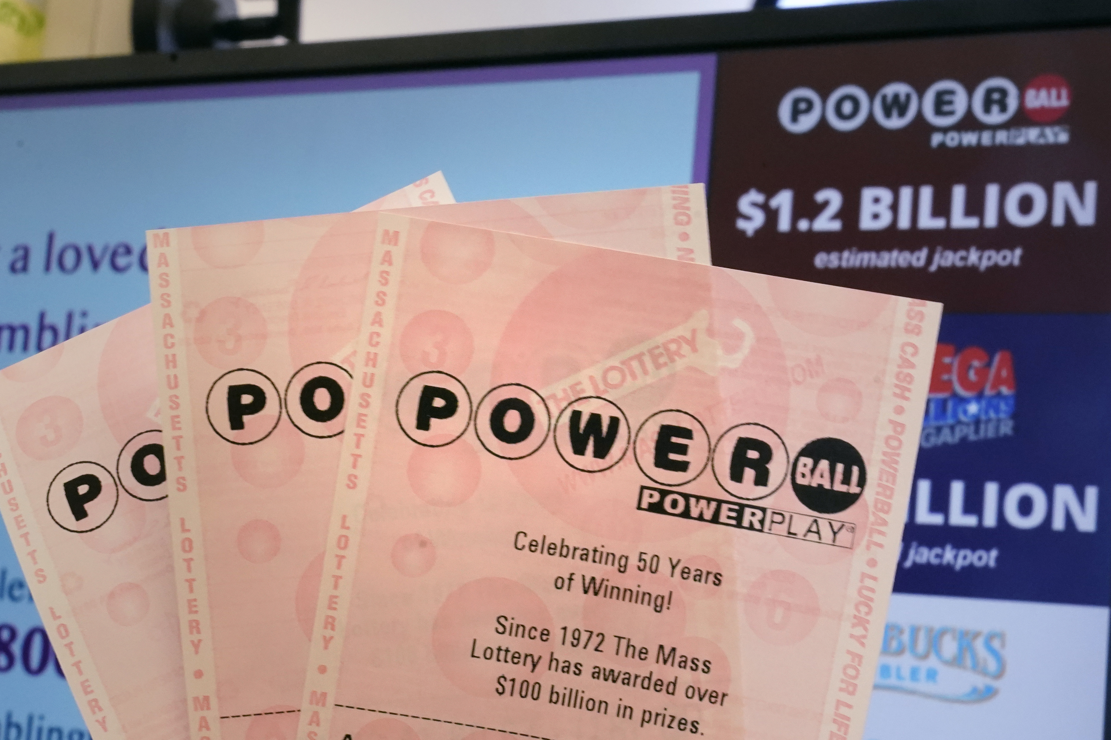 Ticket purchased in California wins $1.765 billion Powerball jackpot
