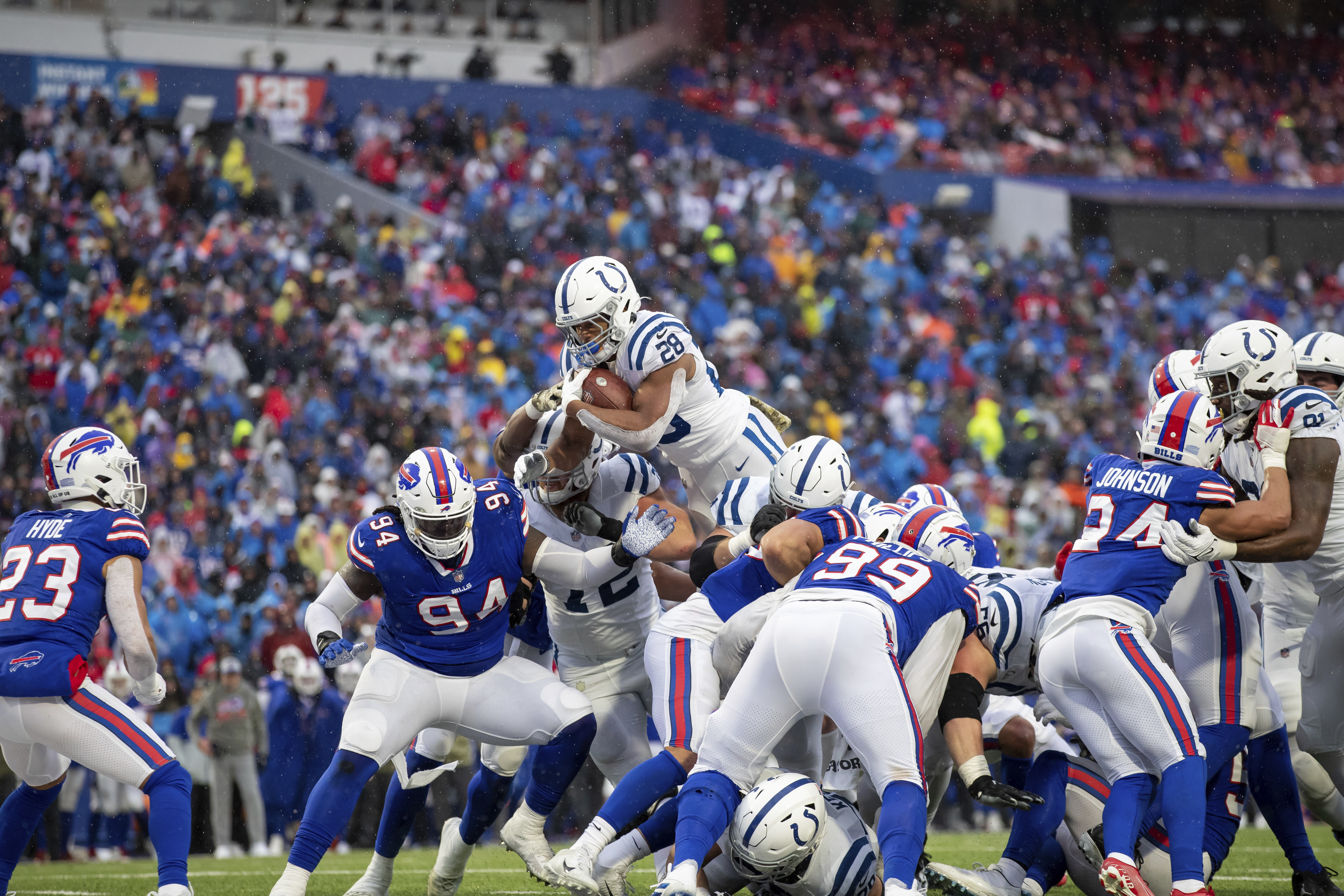 Taylor runs up the score with 5 TDs; Colts beat Bills 41-15