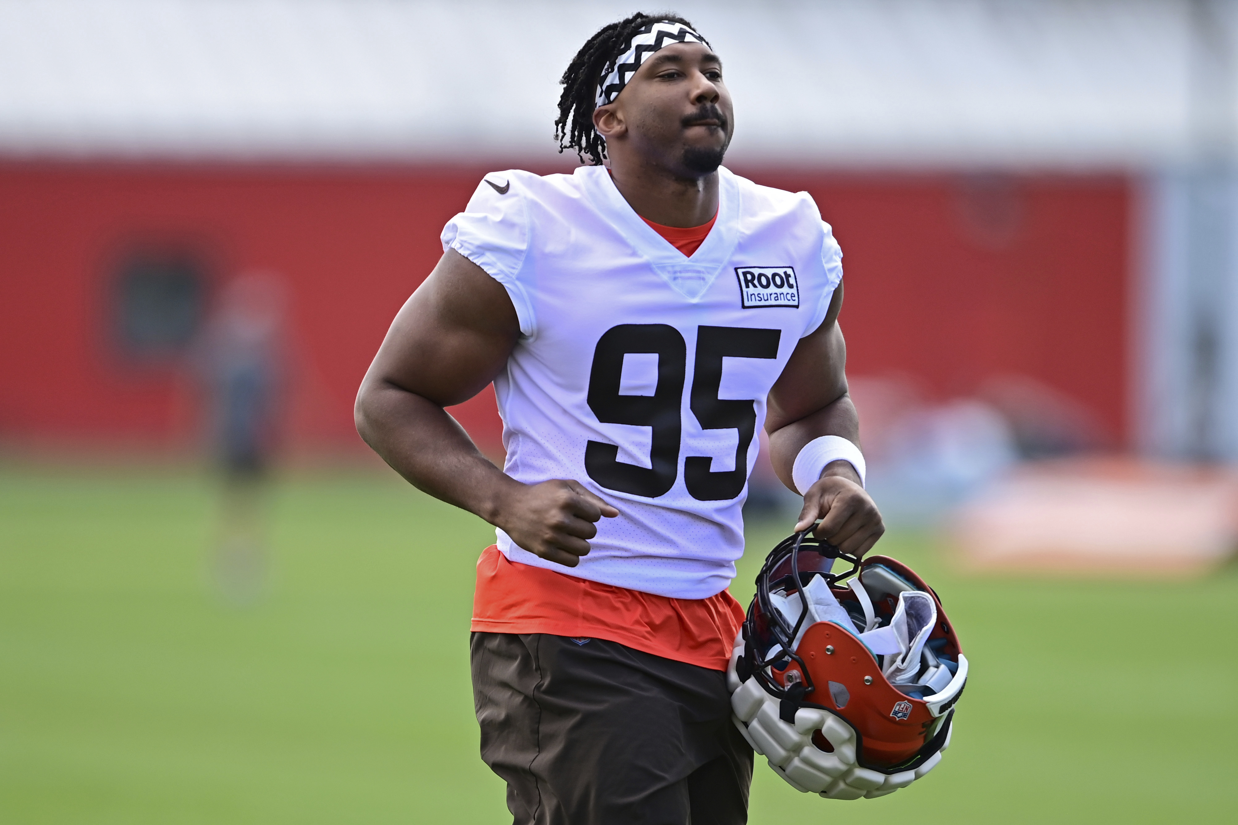 Video Shows A Dazed Myles Garrett After He Flipped His Porsche In Rural