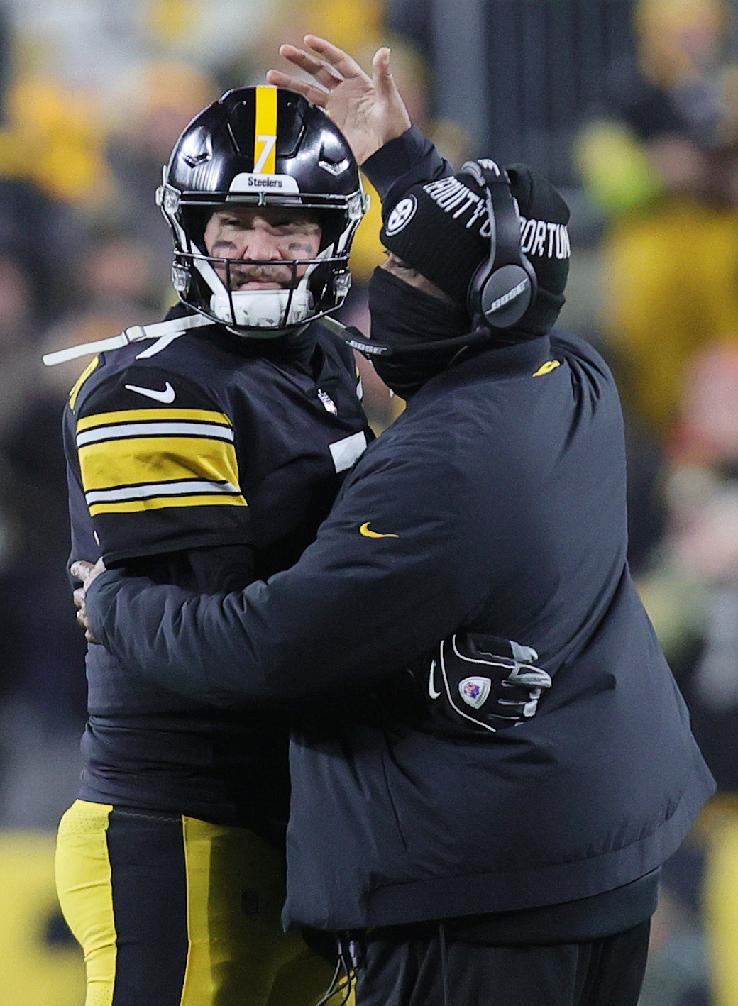 Ben Roethlisberger officially announces his retirement in