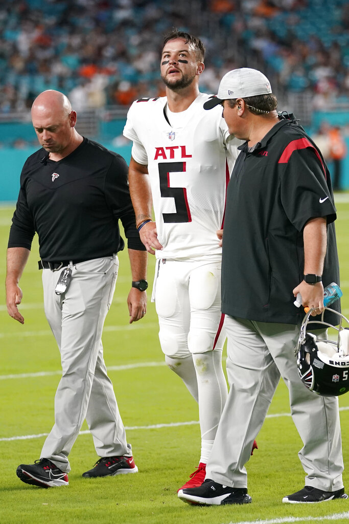 NFL preseason roundup: AJ McCarron makes Falcons' debut 