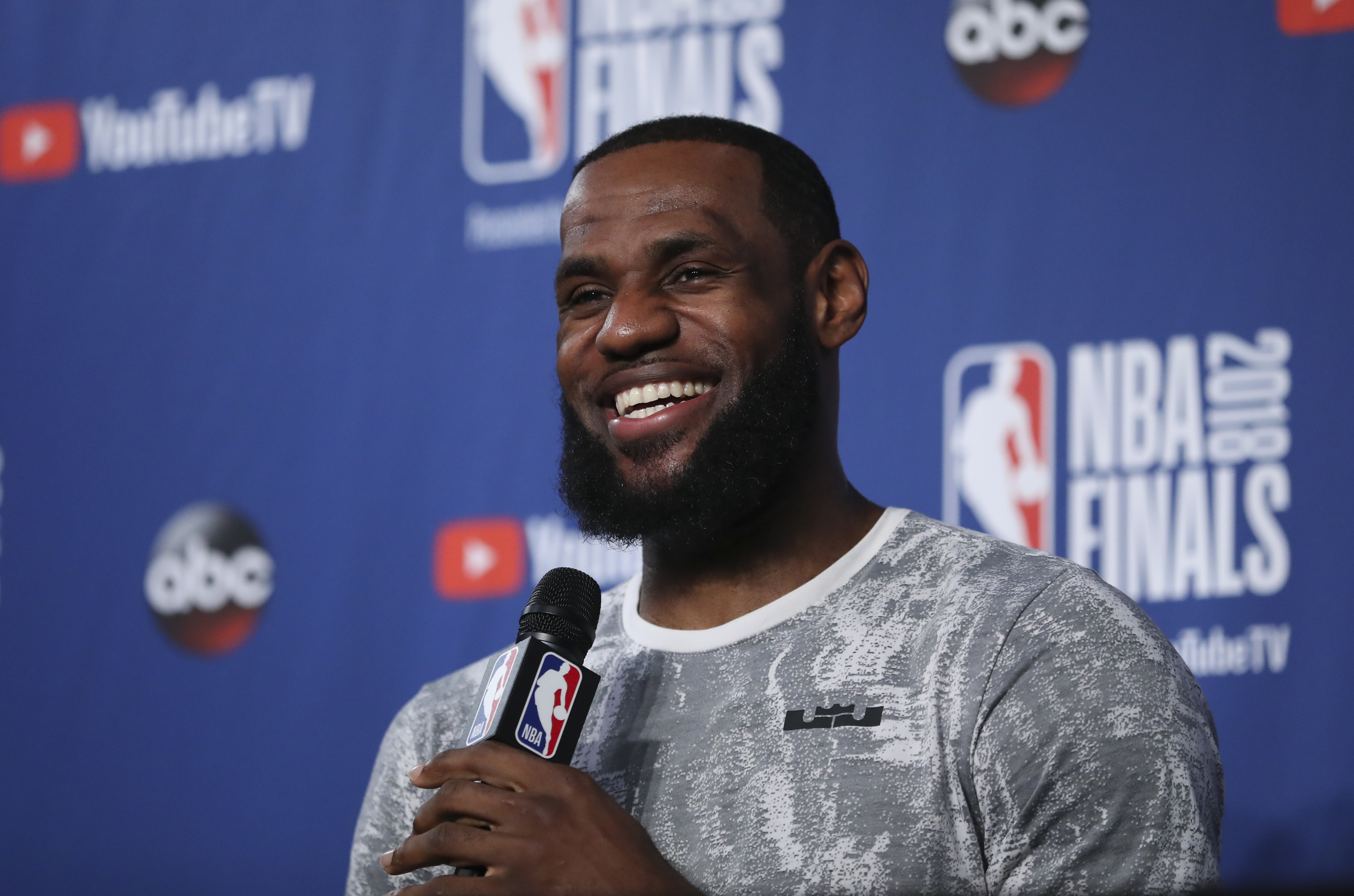 DraftKings promo code unlocks $200 bonus and LBJ bet match