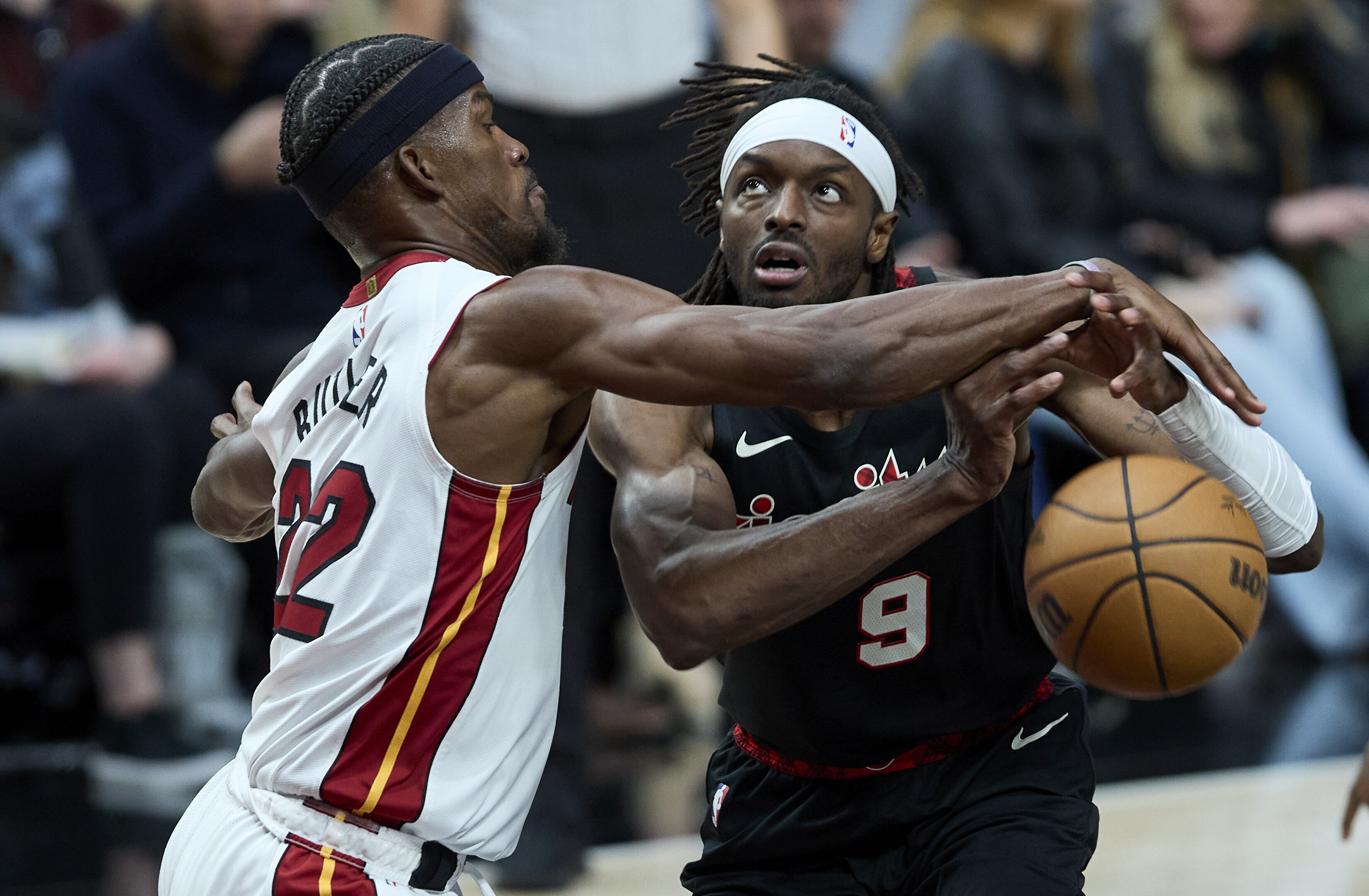 Trail Blazers improve on Sunday's debacle, still fall to Miami