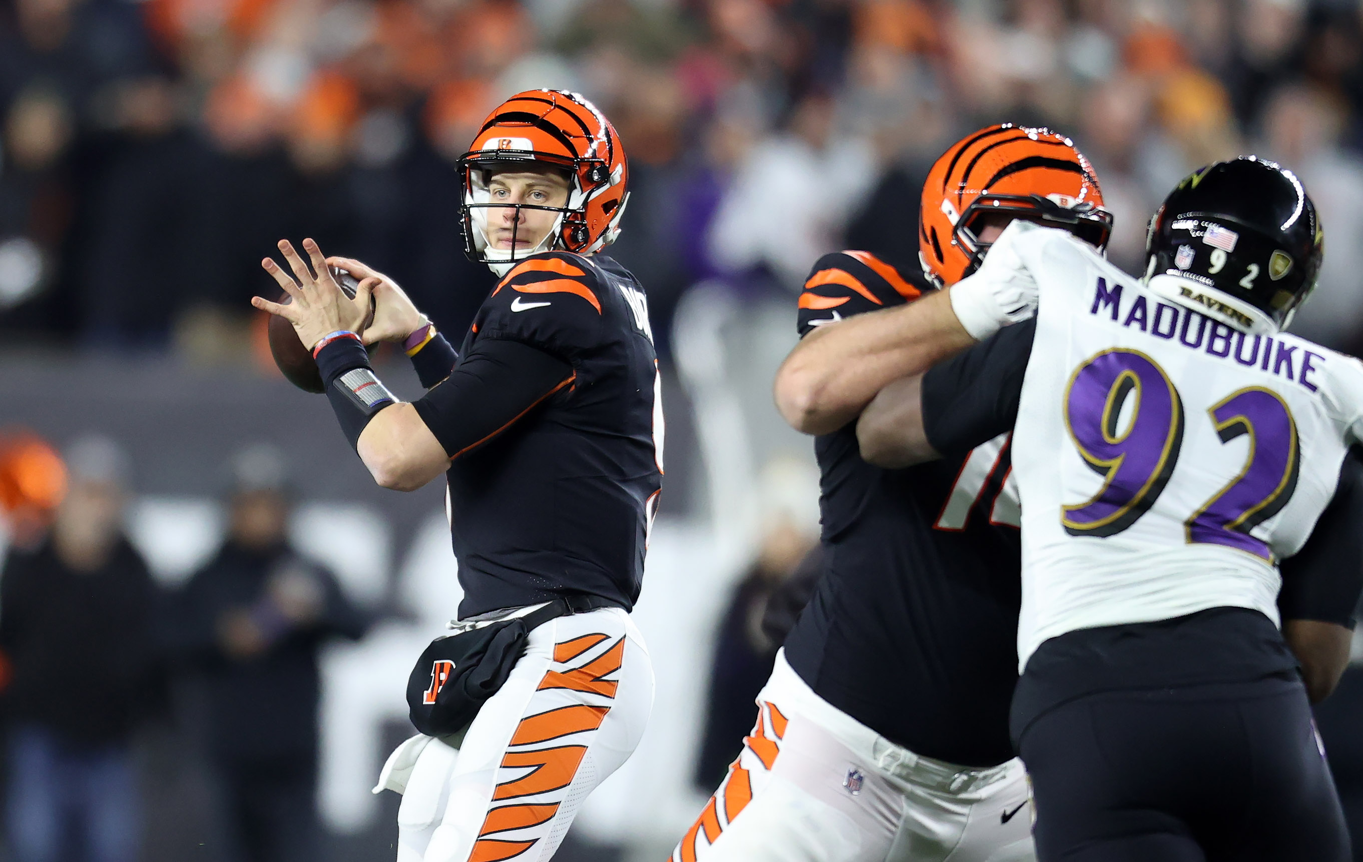 Burrow gets bailed out again” – NFL fans claim Bengals get lucky