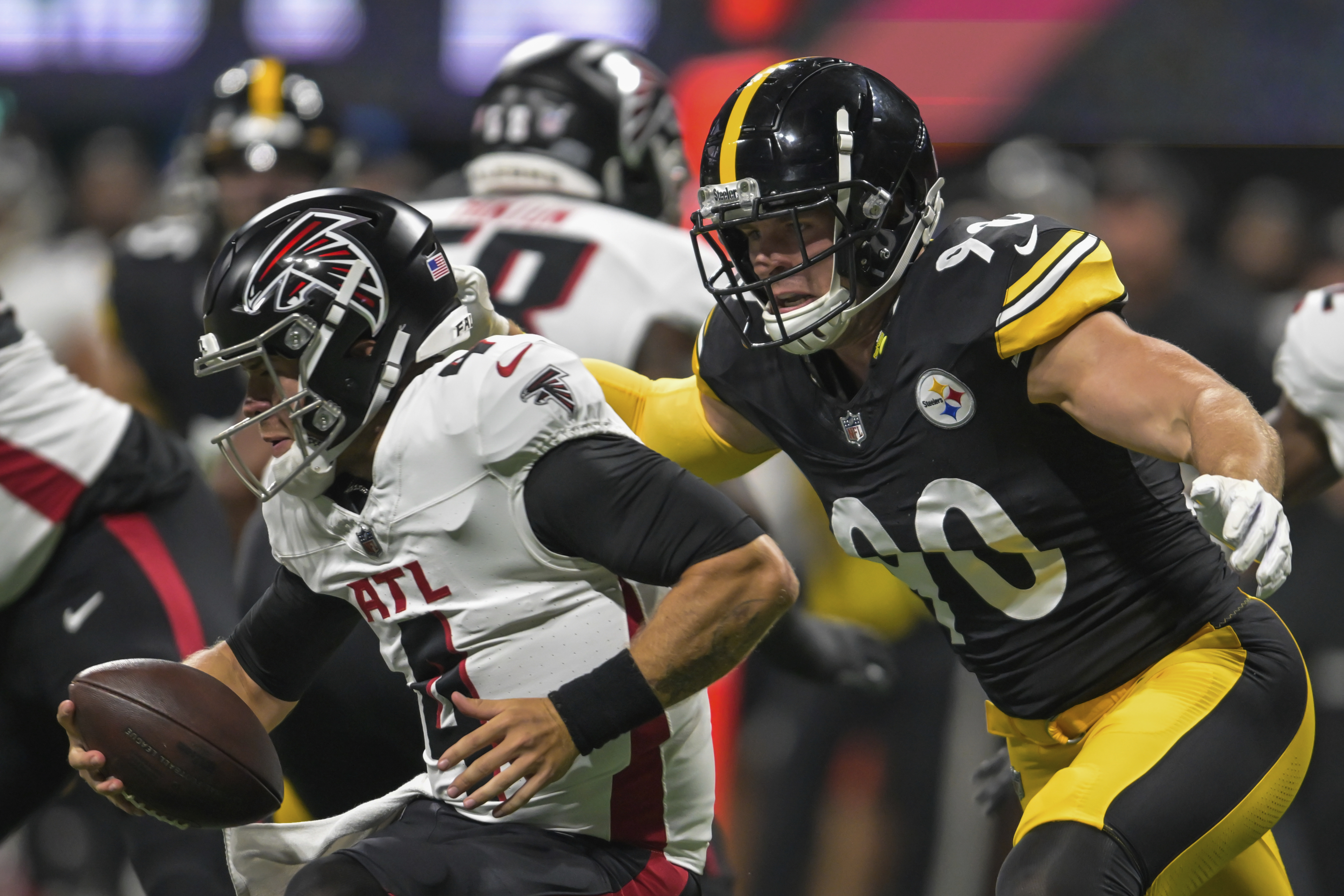 Pittsburgh Steelers Linebacker, T.J. Watt, Collaborates with 412