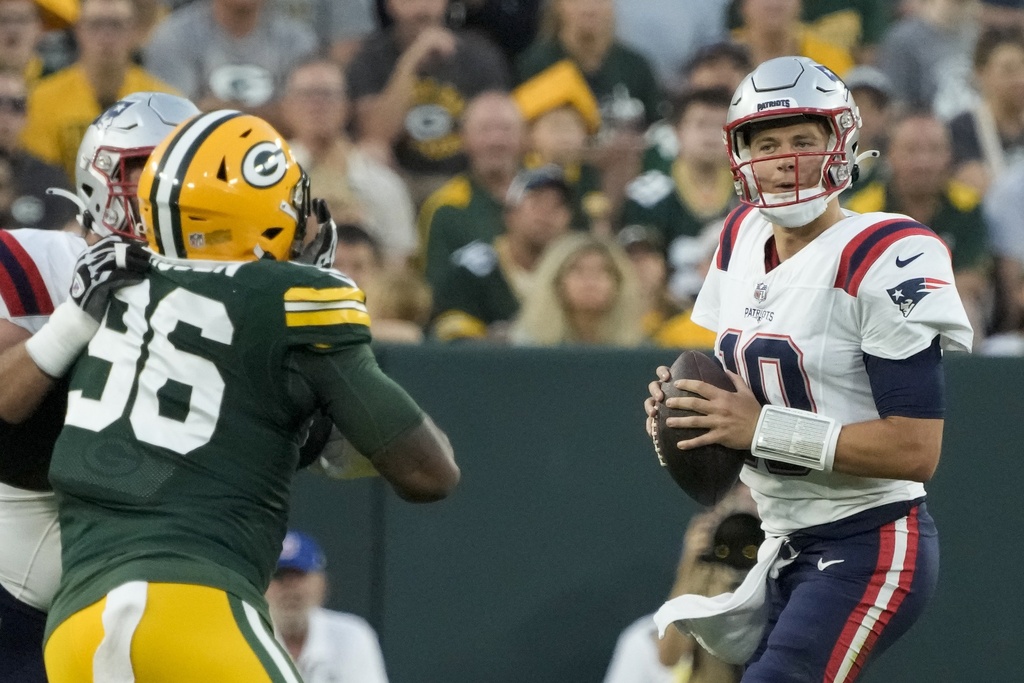 Reacting to Patriots QB Mac Jones Performance vs Packers in