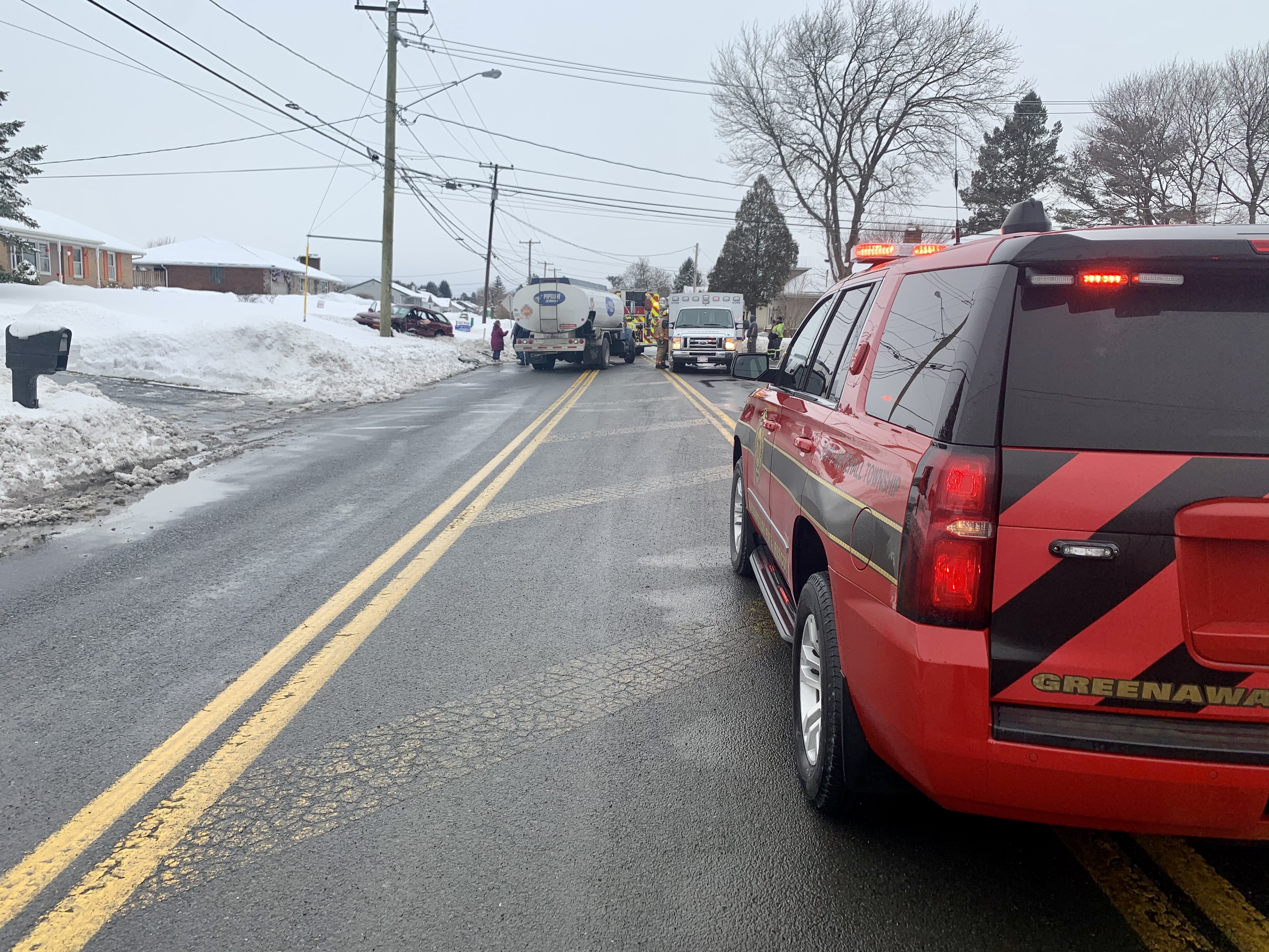 1 injured in tanker truck crash that closed Route 309 ...