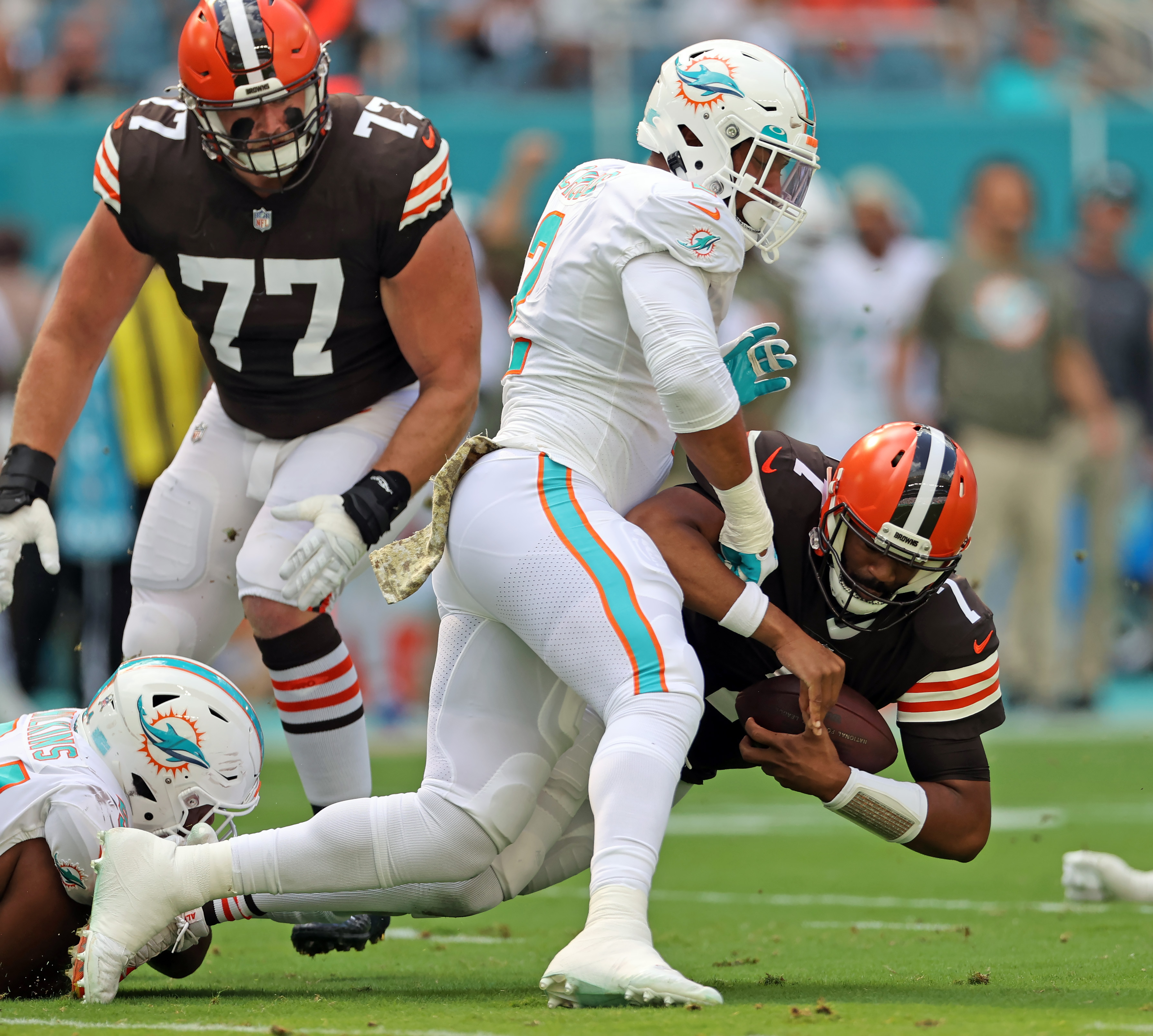 Report: Bradley Chubb and Xavien Howard among stars back at Miami Dolphins  practice ahead of Week 18 - Dolphin Nation