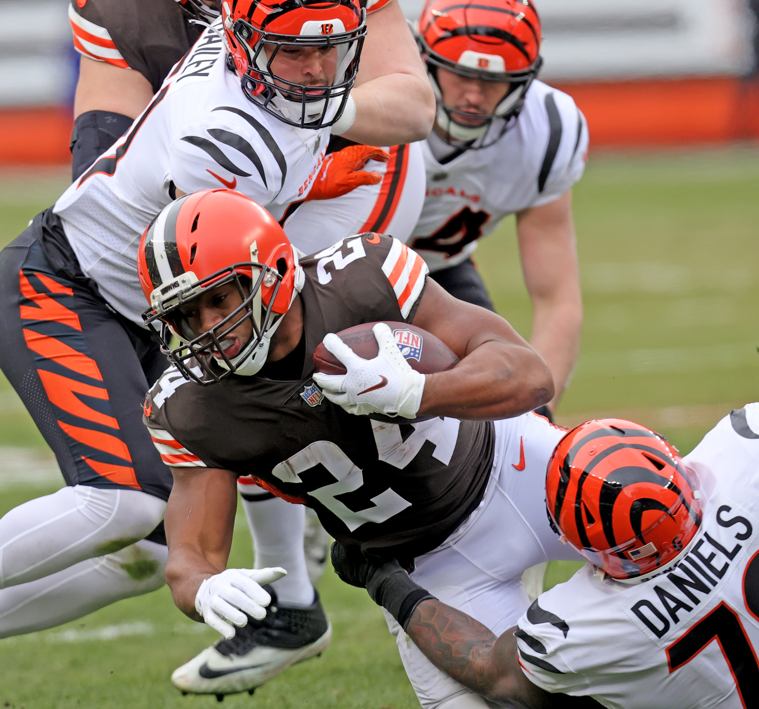 Cleveland Browns running back D'Ernest Johnson vs. Cincinnati Bengals,  January 9, 2022 