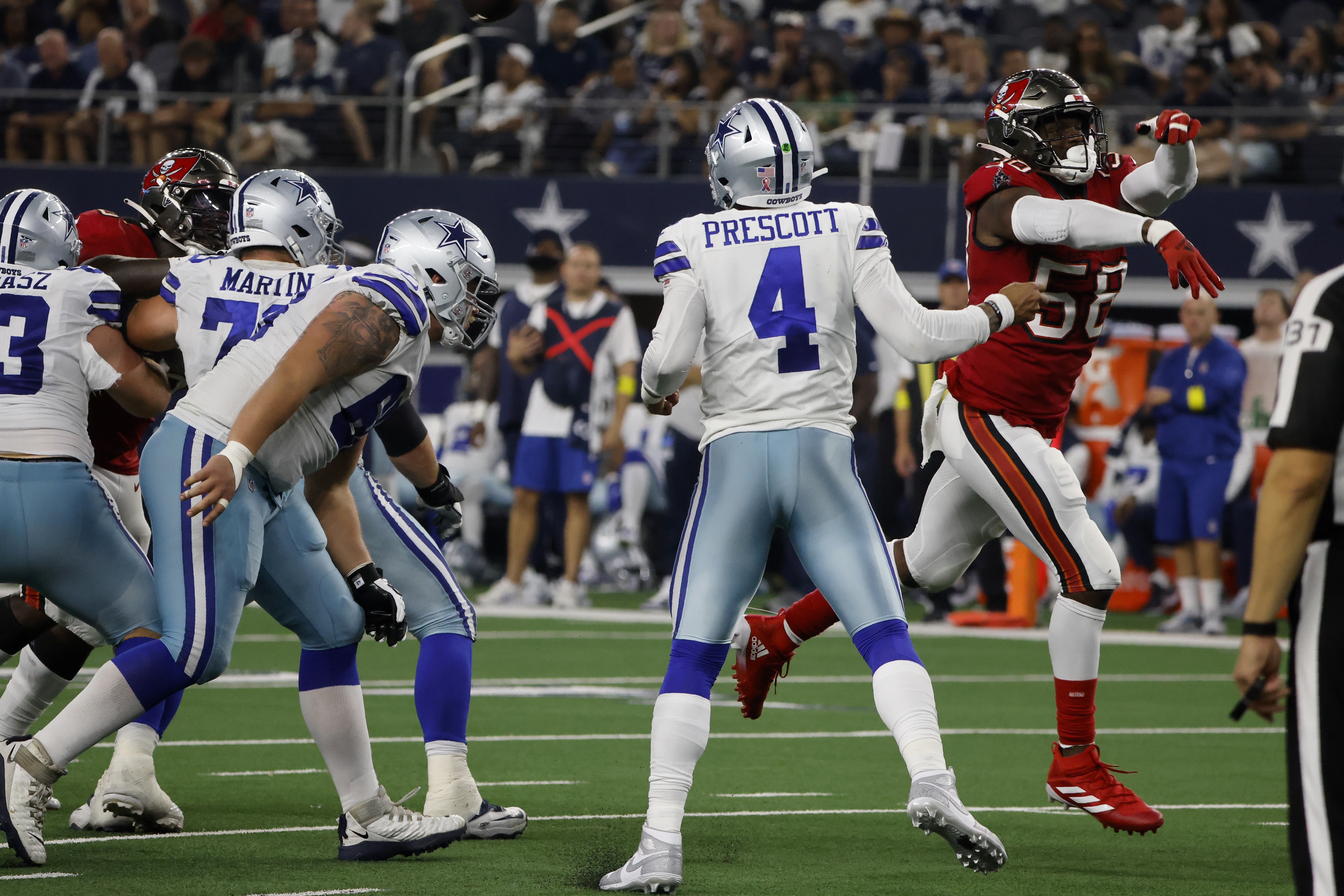 Cowboys vs. Buccaneers score: Dak Prescott hurt as Tampa Bay rolls