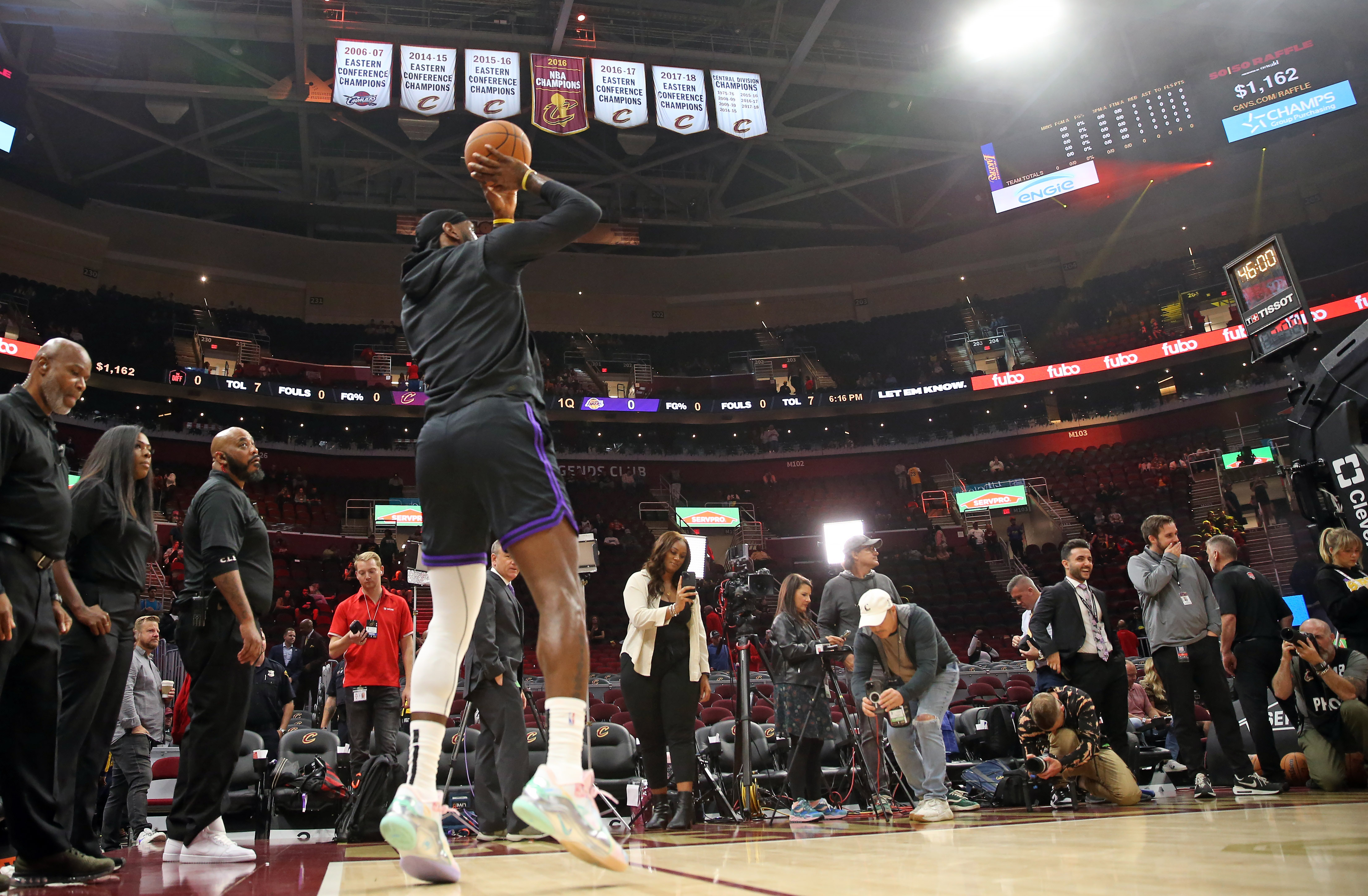 Los Angeles Lakers father/son duo LeBron and Bronny James to