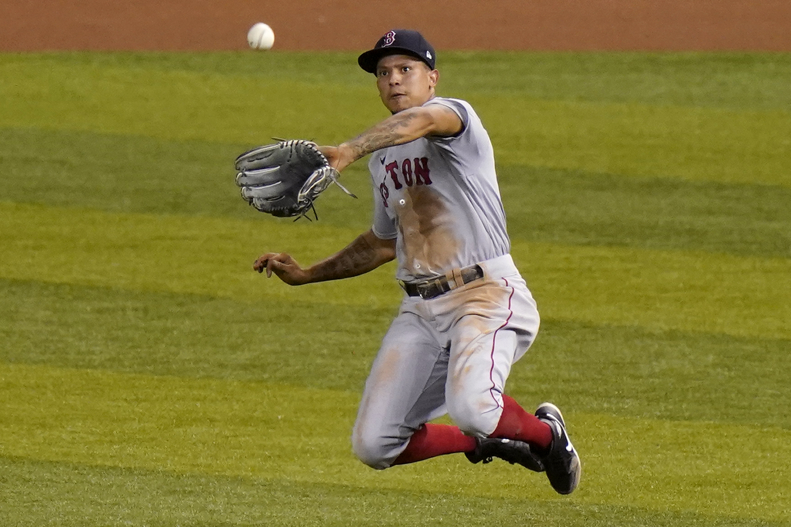 St. Louis Cardinals release Yairo Munoz, who left camp with injury