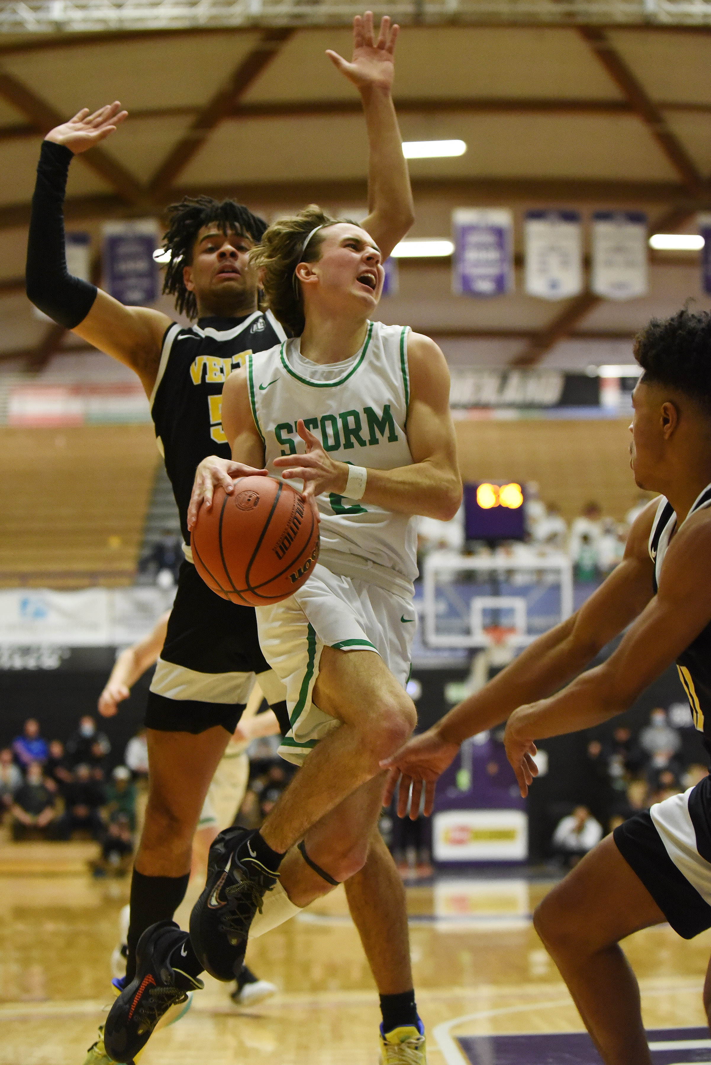 OSAA 6A boys basketball Summit vs Roosevelt