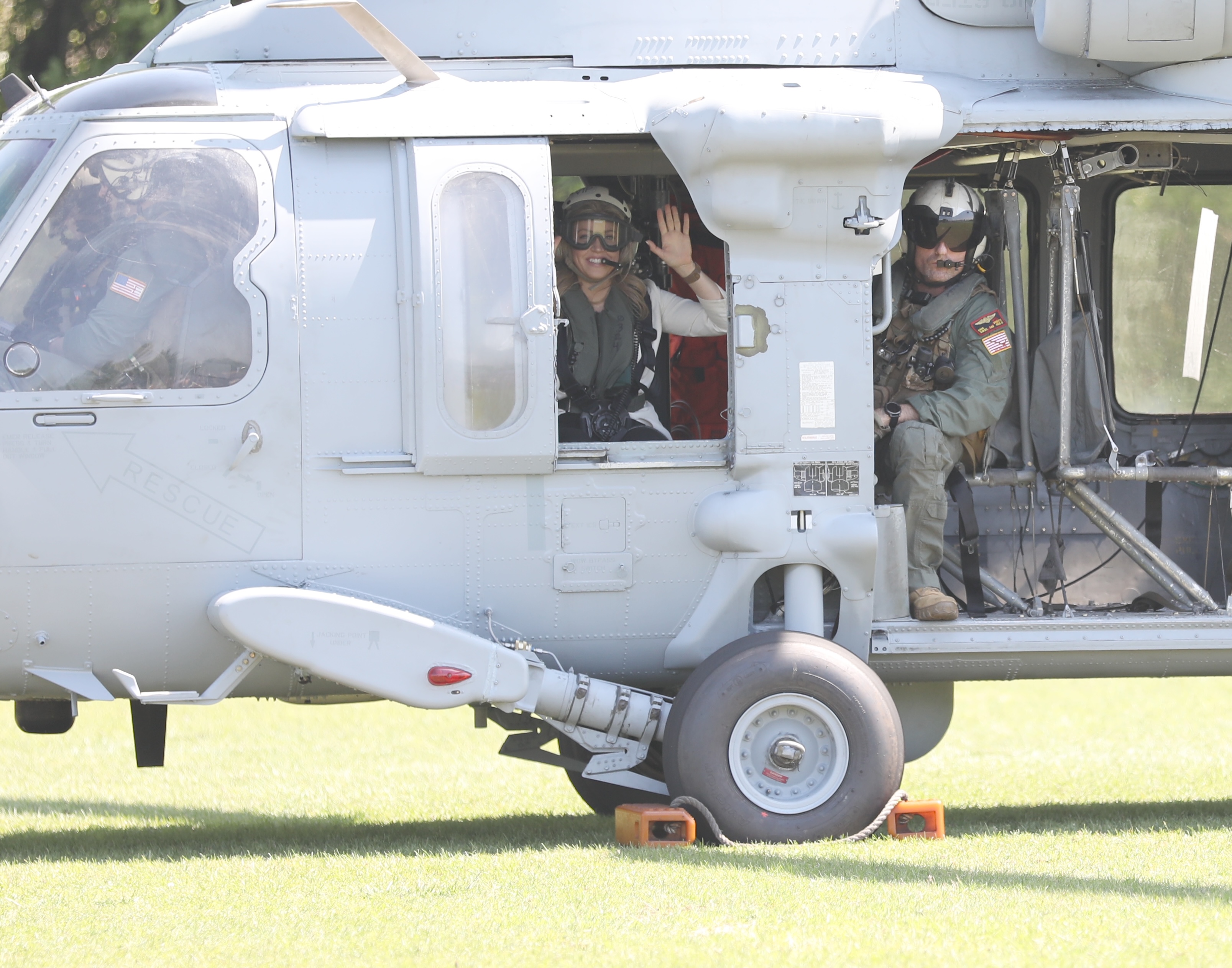 Mt. Loretto hosts the Navy with live demo - silive.com