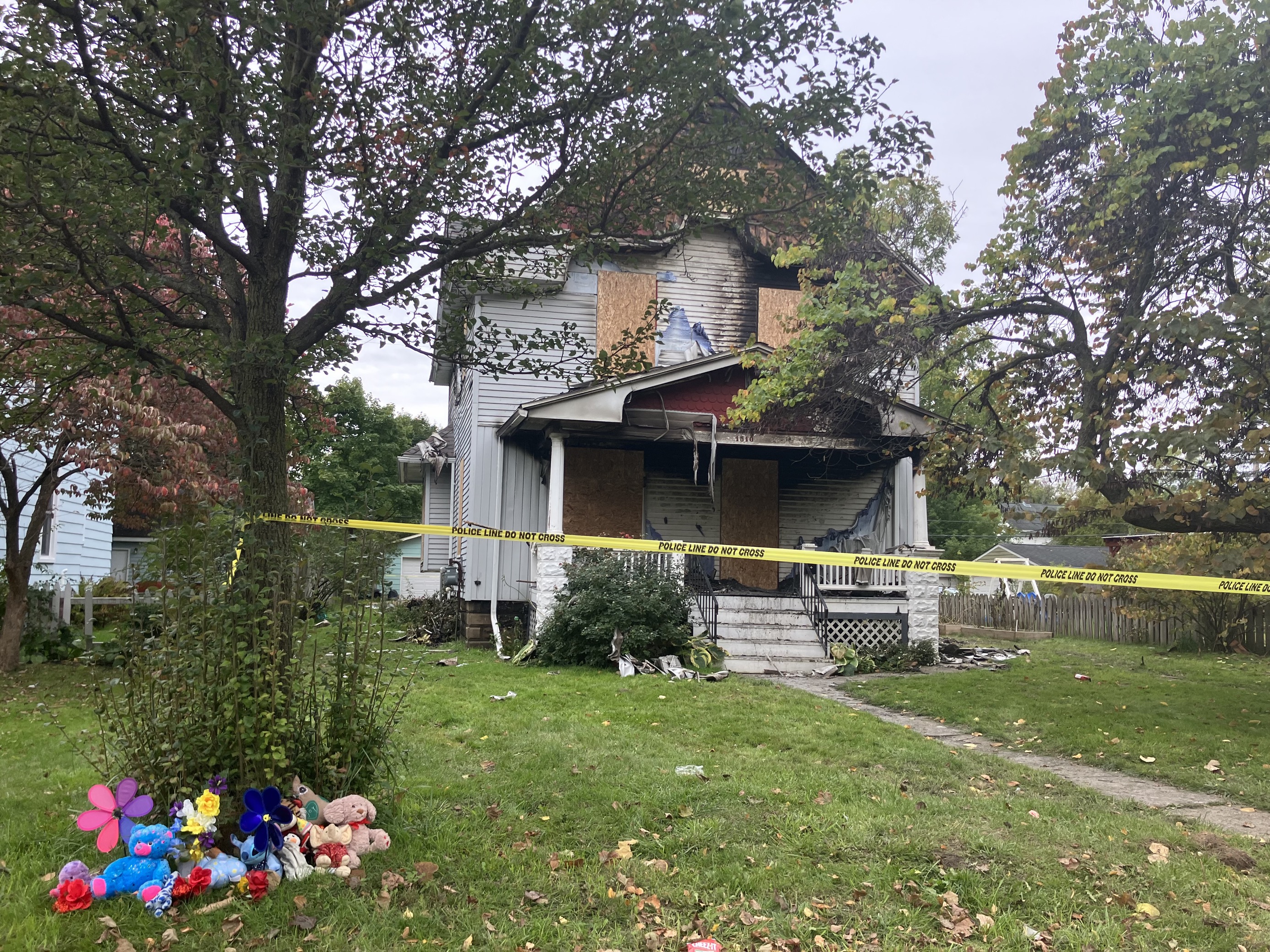 Fatal fire under investigation in Kalamazoo - mlive.com
