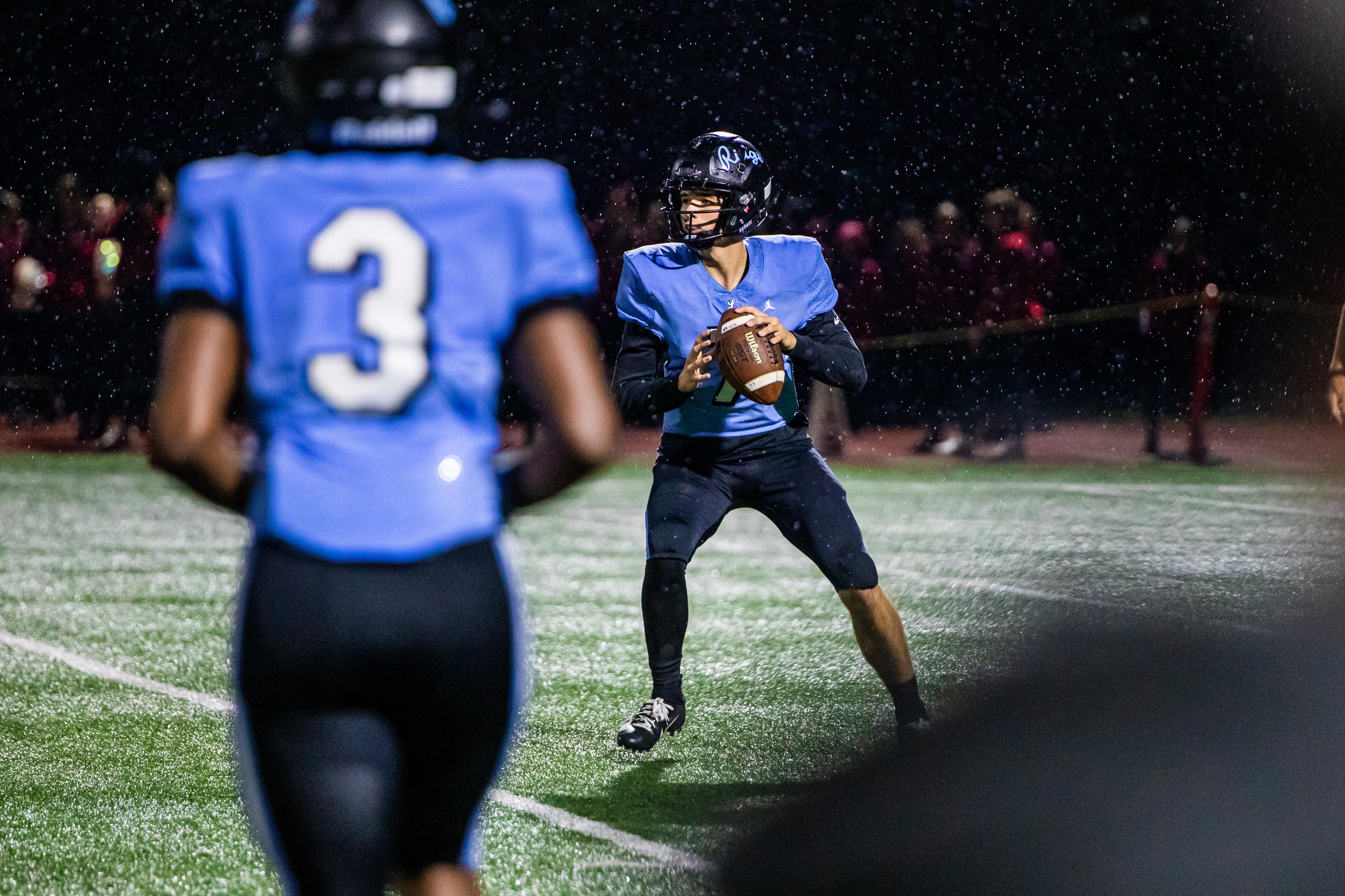 Lake Ridge Pacers Oregon high school football: Lakeridge Pacers vs Oregon City Pioneers ...