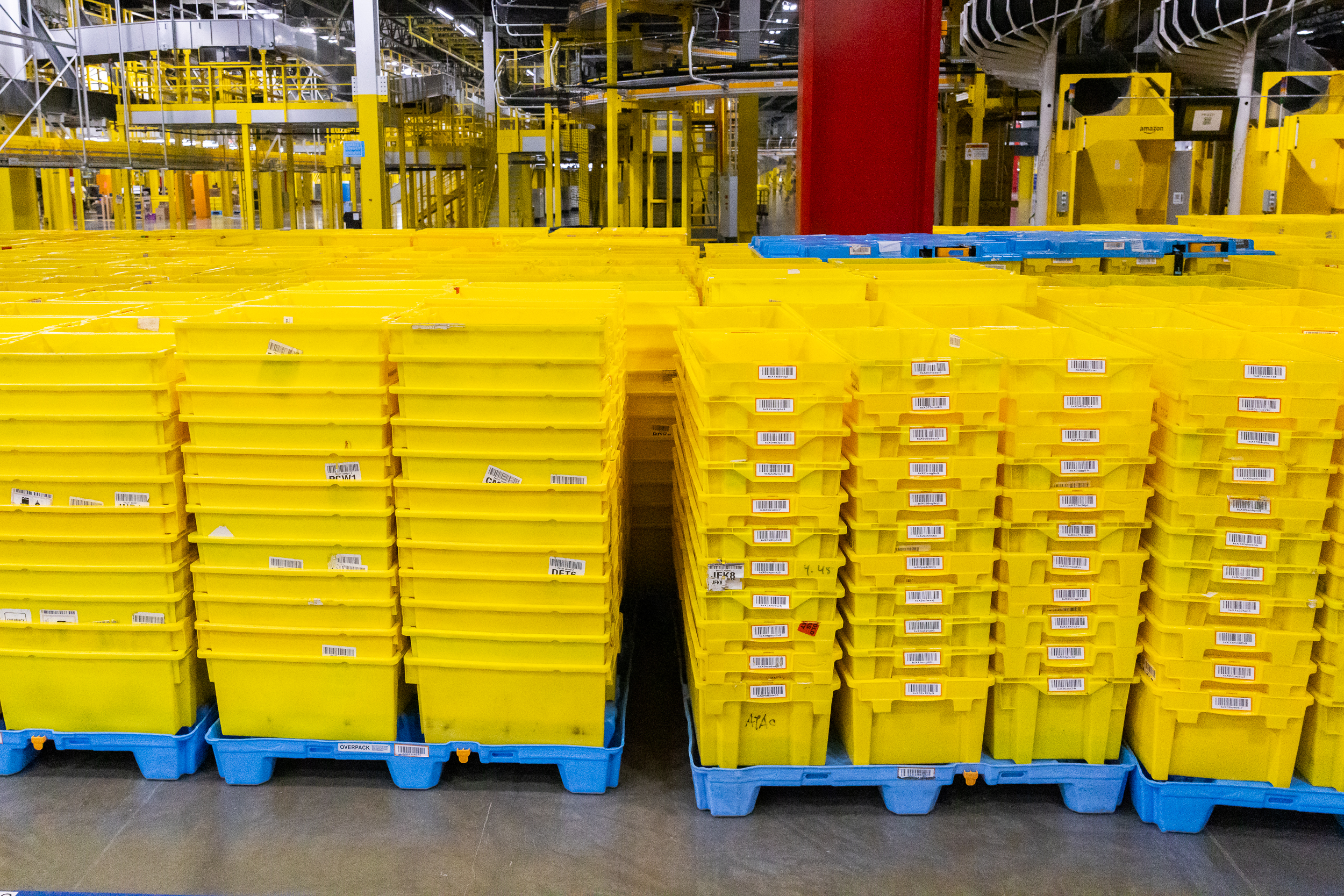 Amazon Fulfillment Center in Woodburn - oregonlive.com