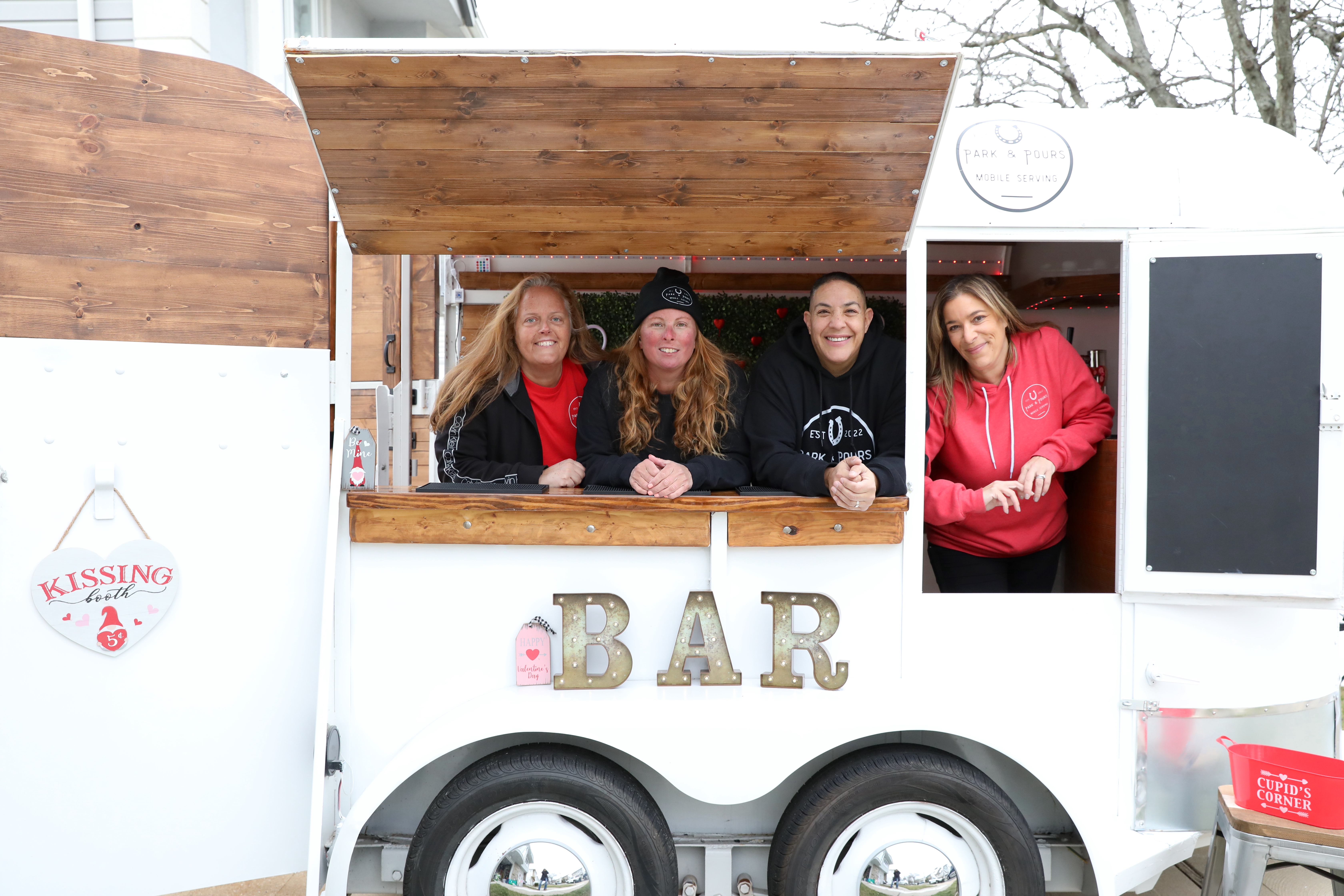 Here's how 4 Staten Island women transformed a vintage trailer into a  thriving mobile bar business 