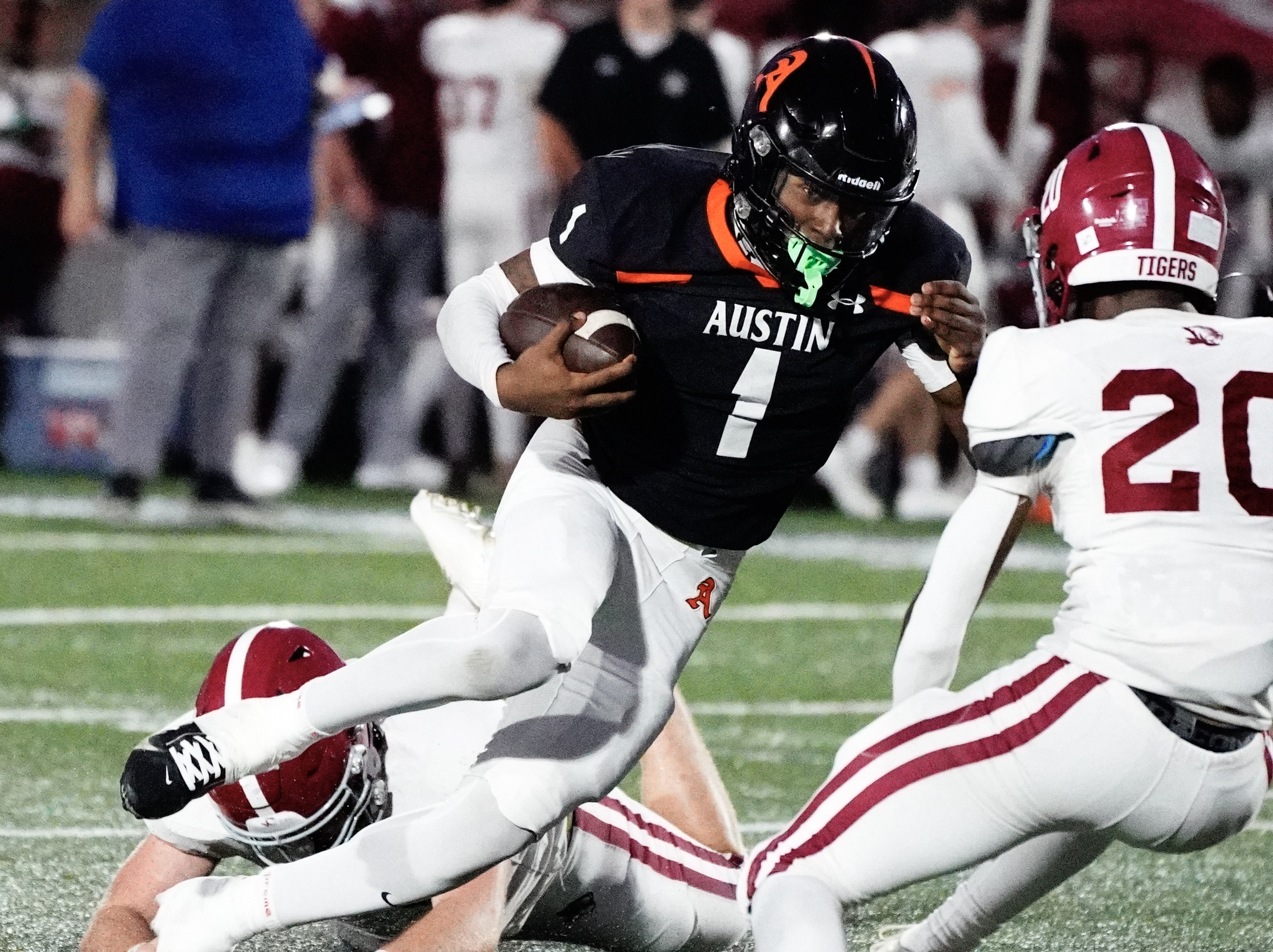 Hartselle vs. Austin High School Football Aug. 22, 2025 - al.com