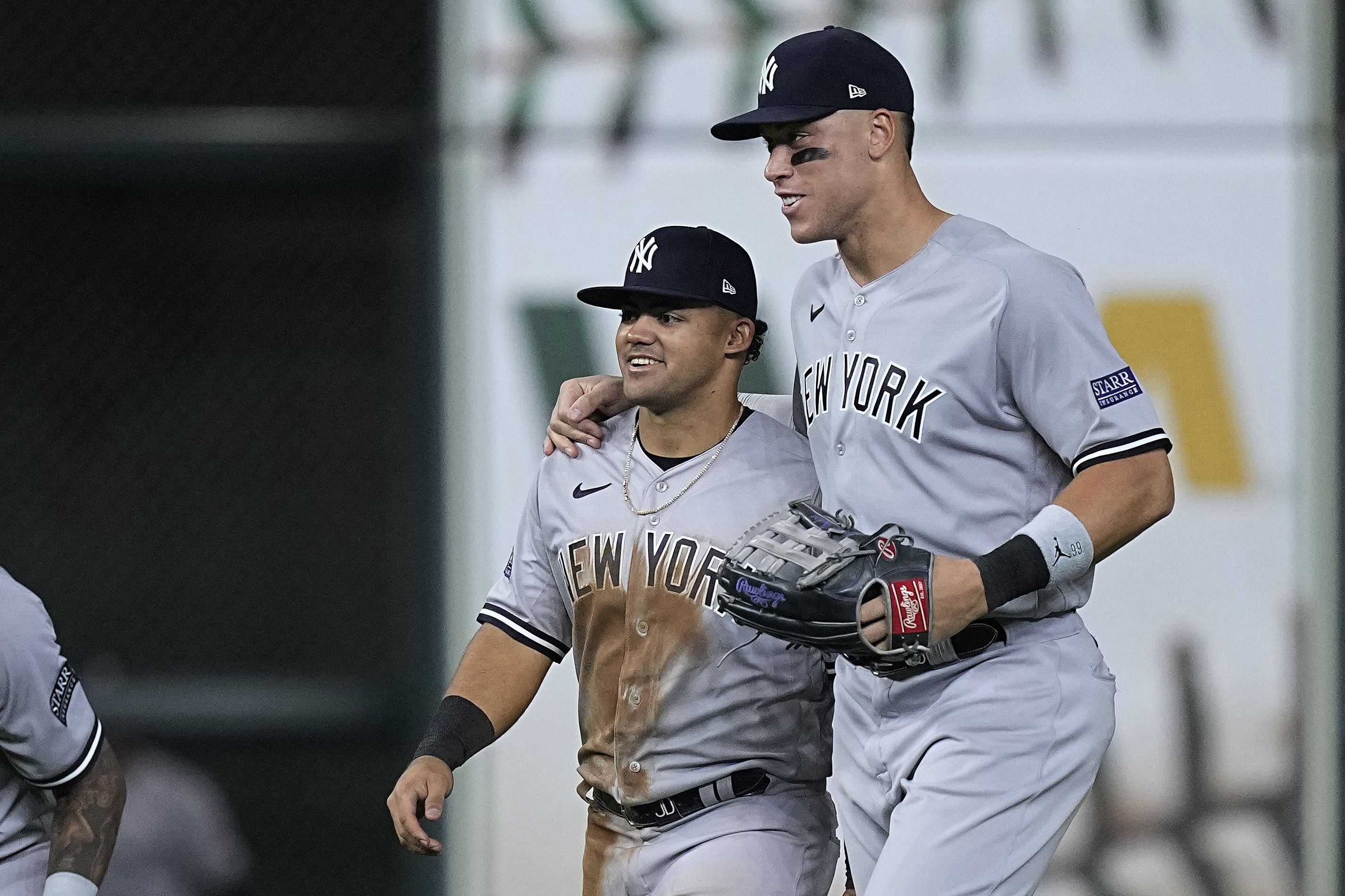 Yankees' Tyler Austin and Aaron Judge hit back to back home runs