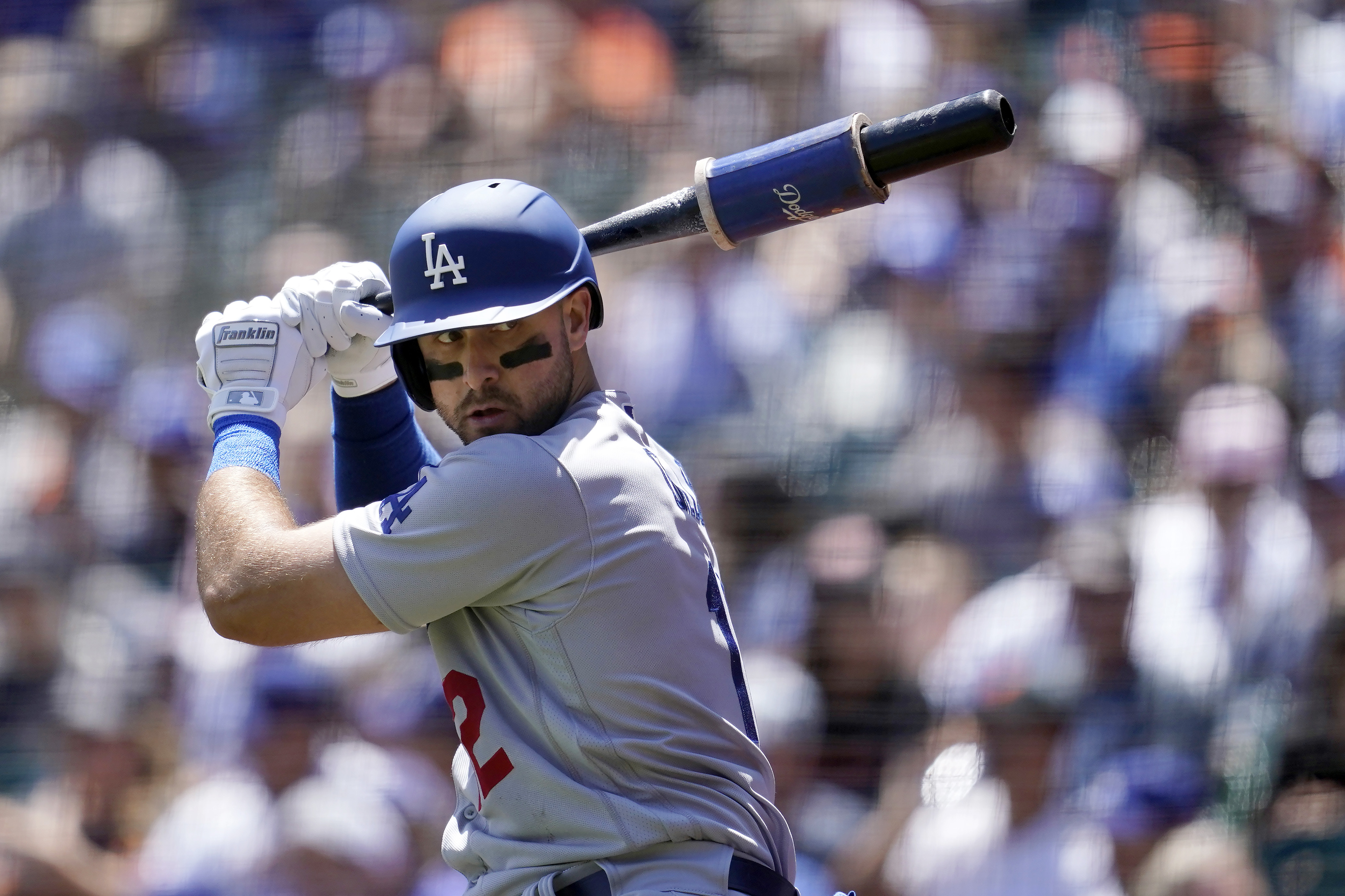 Yankees bust Joey Gallo makes Dodgers debut 