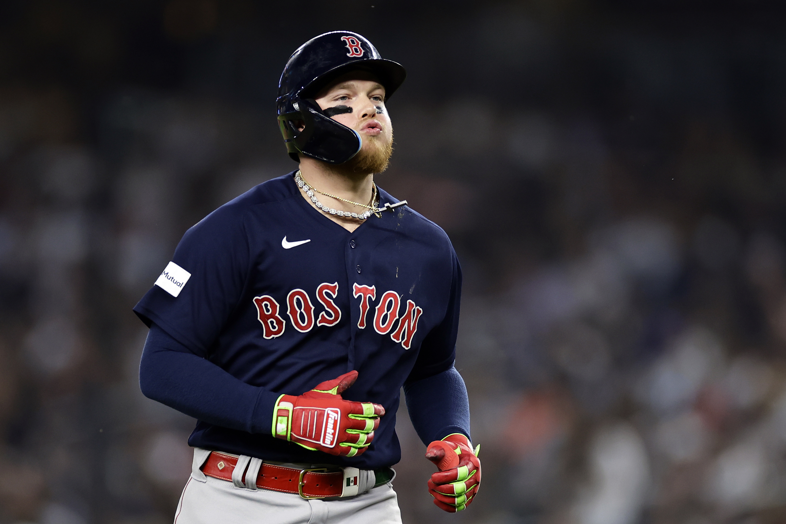 Red Sox' Alex Verdugo crashes into wall: 'Best defensive RF in big