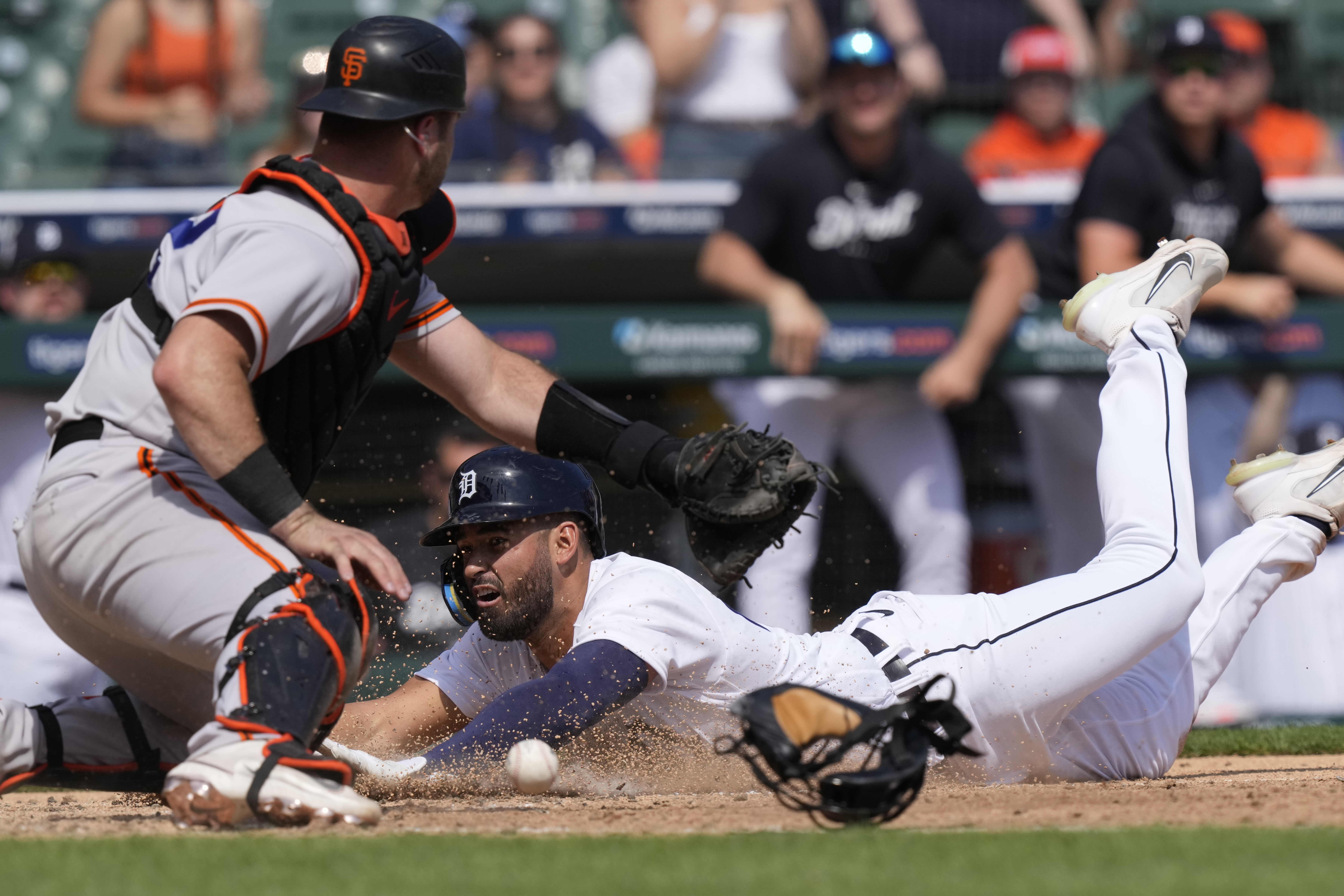 Giants 4, Tigers 3: World Series ends both in extra innings and in