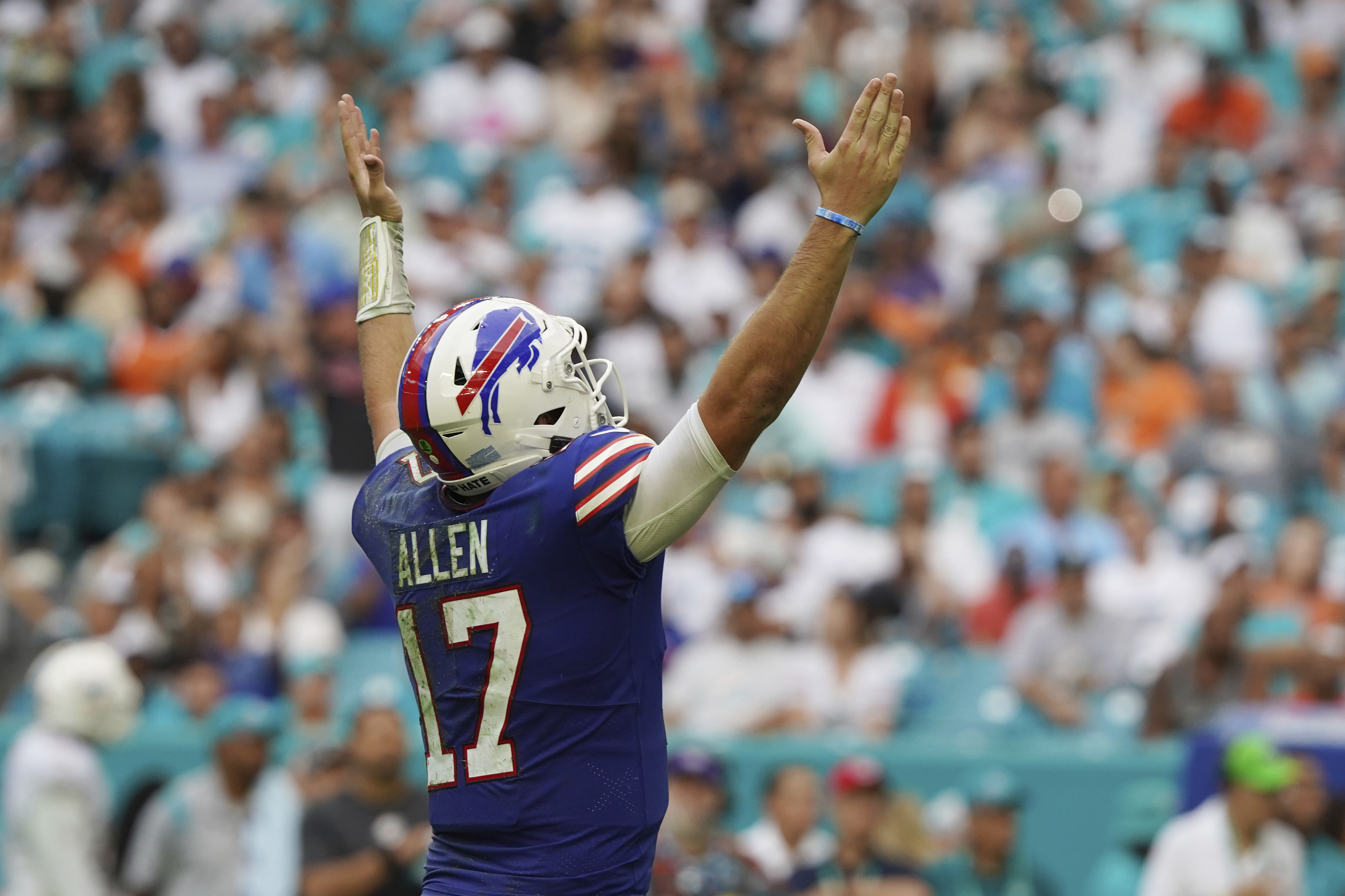 Bills beat Dolphins, but their struggles are perplexing for a Super Bowl  contender