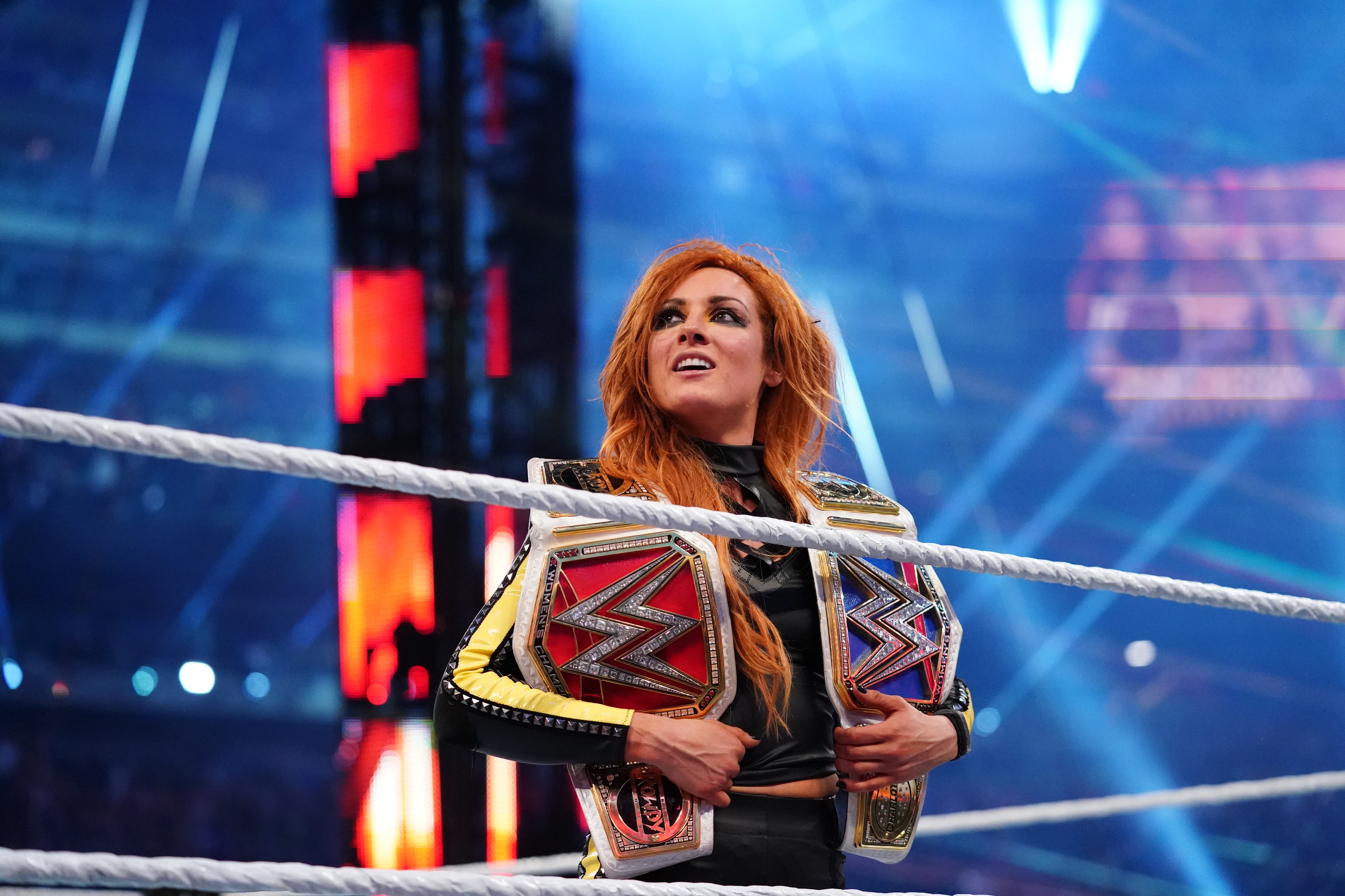 Becky Lynch Defeats Tiffany Stratton, Wins WWE NXT Women's Title For The  First Time