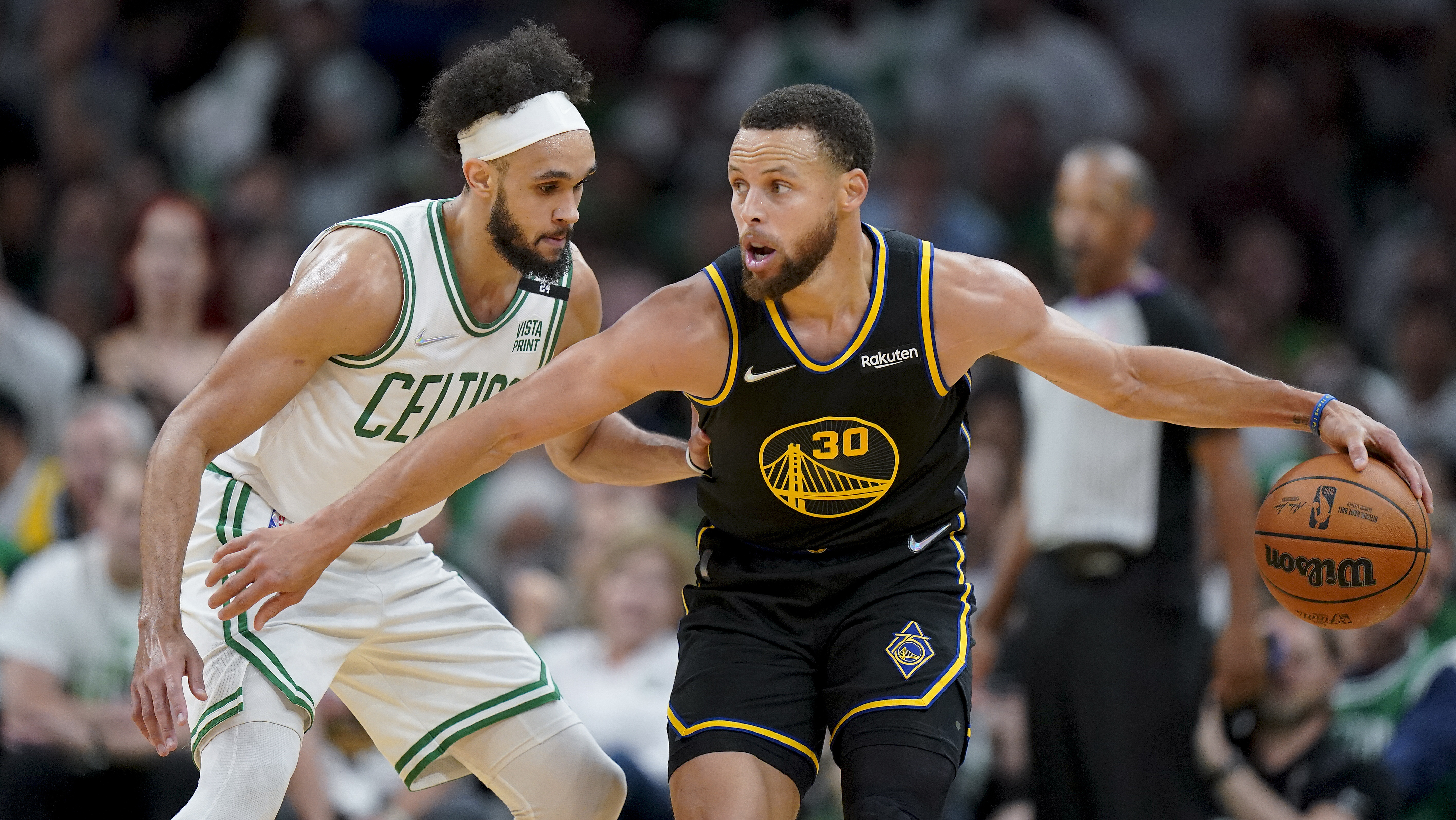 Steph Curry's 43 Points Help Golden State Beat Celtics in NBA