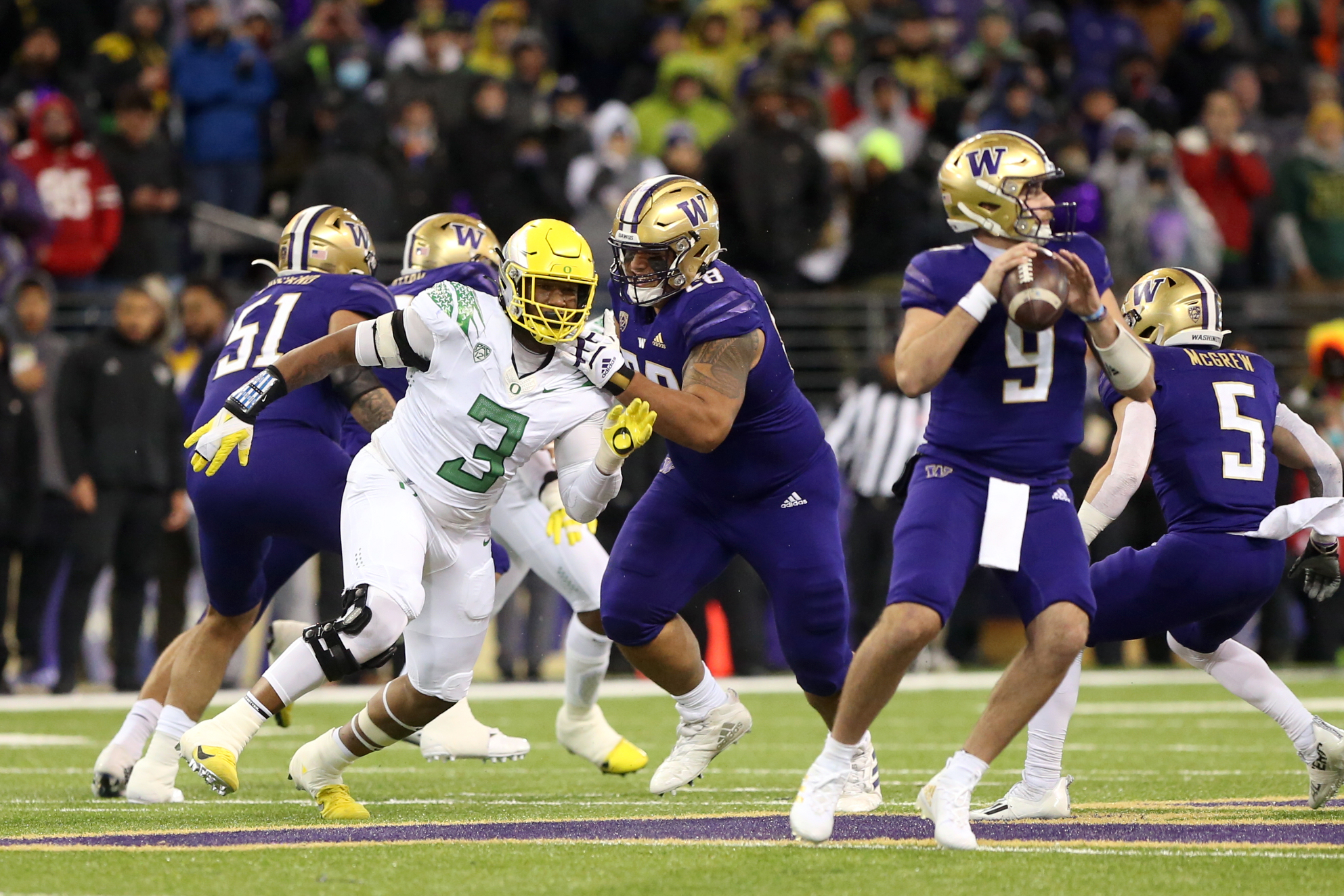 Pac12 early college football lines Oregon Ducks a doubledigit