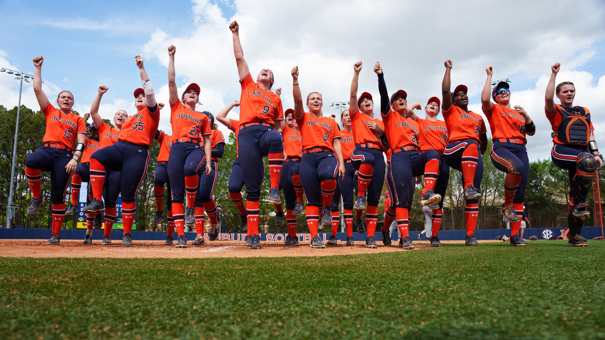 Auburn softball ready to be where its feet are, eyeing a run as