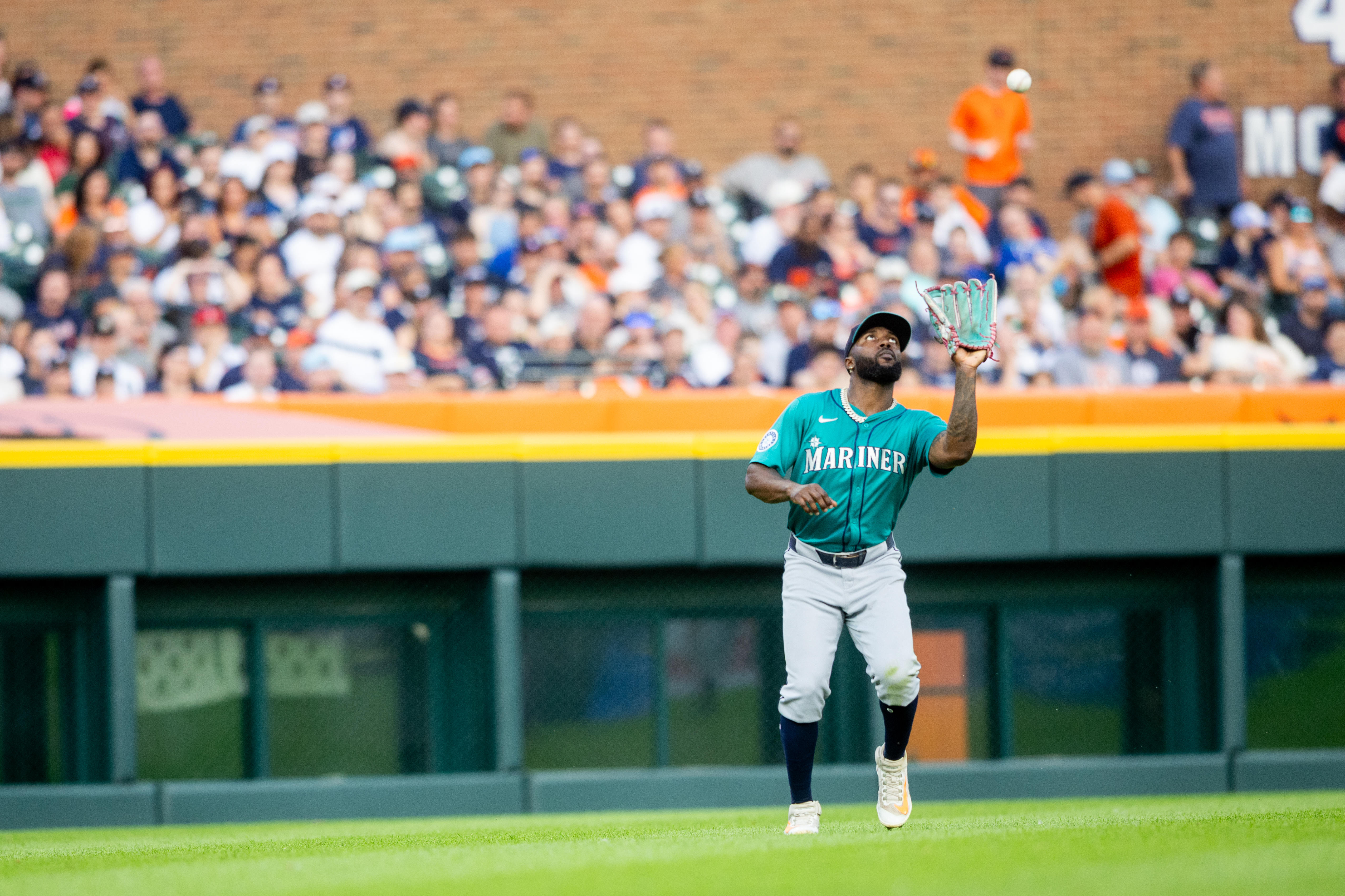 Detroit Tigers host Seattle Mariners, celebrate 25 years of Comerica ...