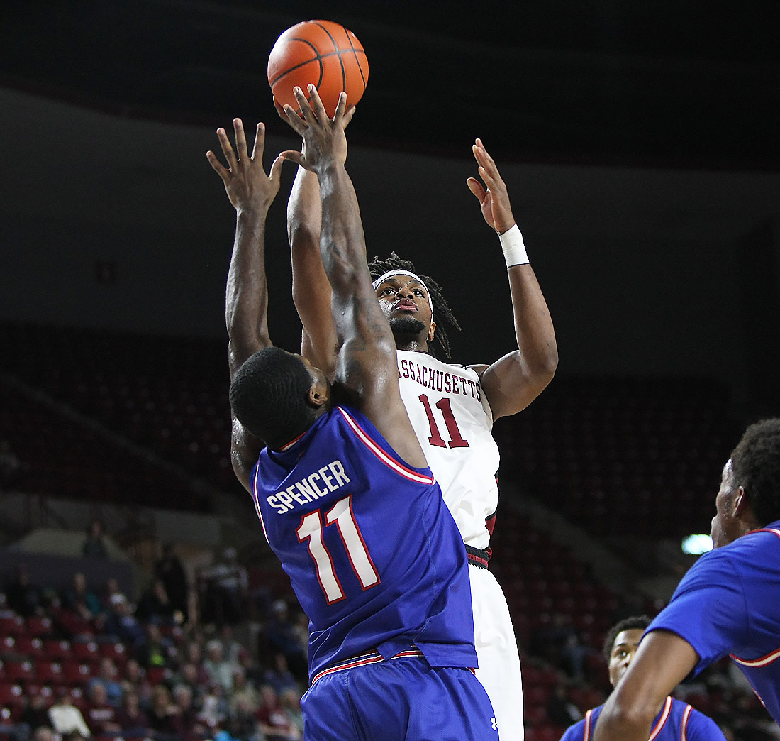 UMass Men's Basketball vs UMass Lowell 12/6/25 - masslive.com