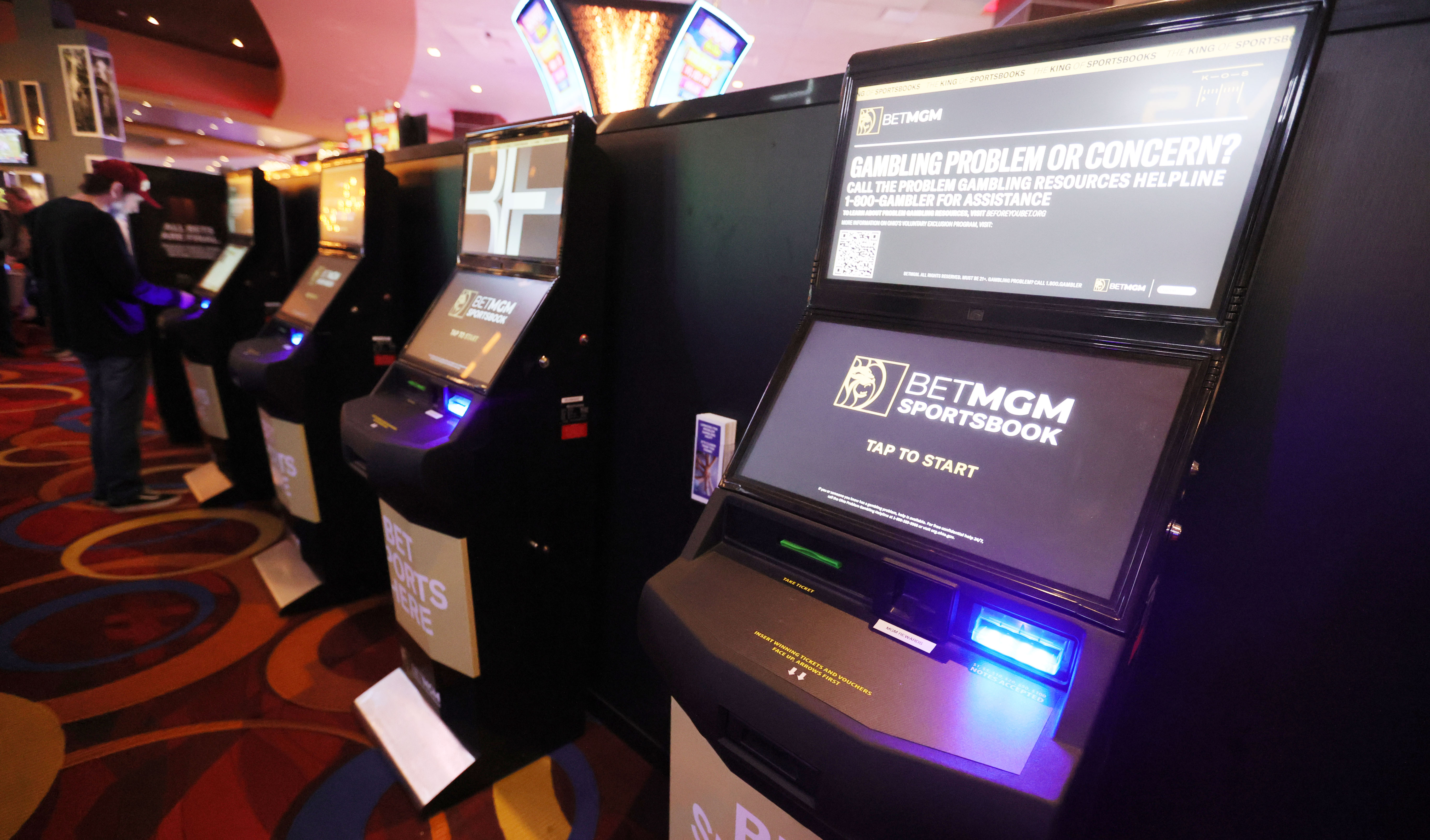 MGM Northfield Park fans bet big on legalized Ohio sports gambling