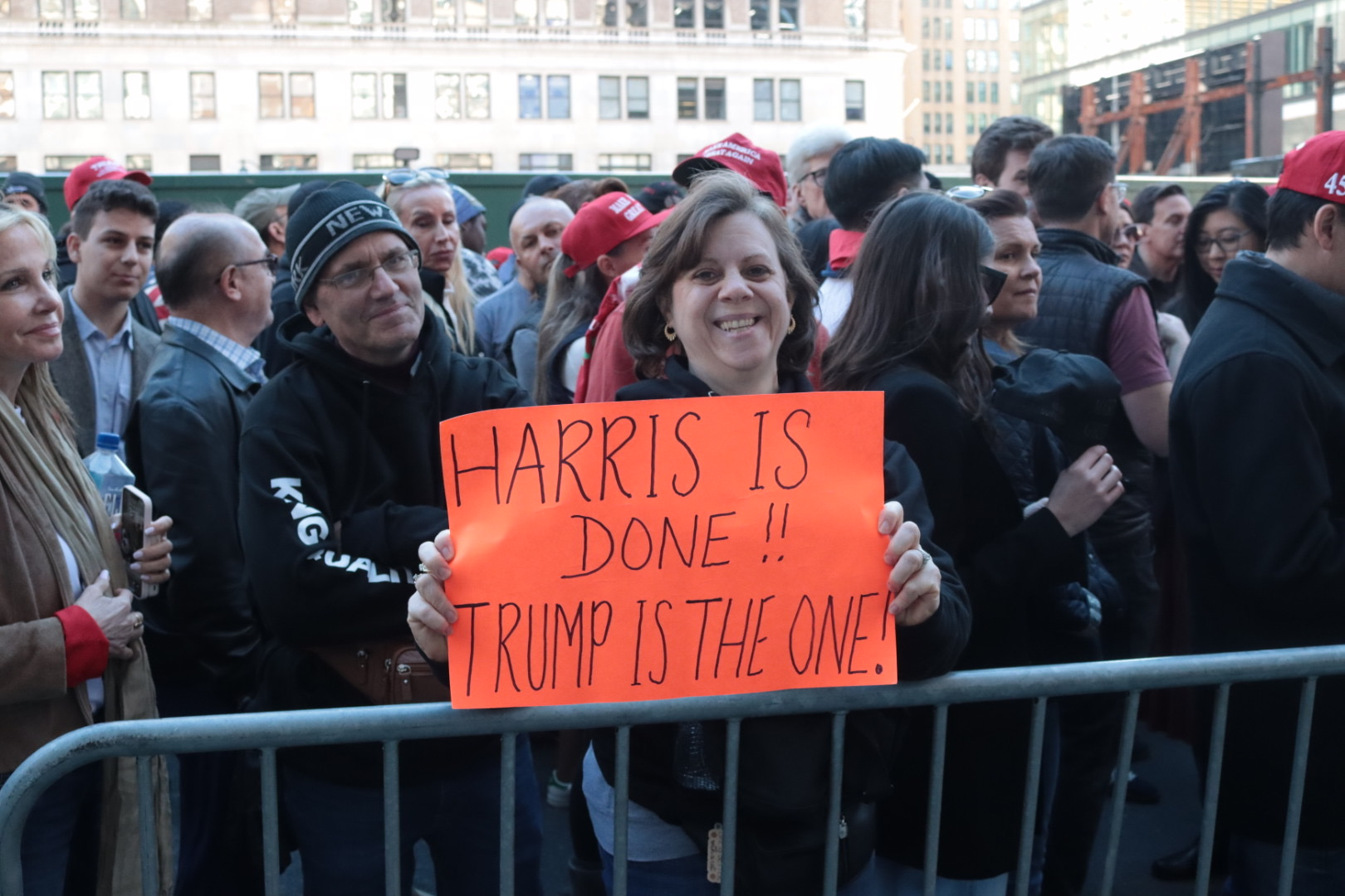 New Yorkers flock to Donald Trump's Madison Square Garden rally ...