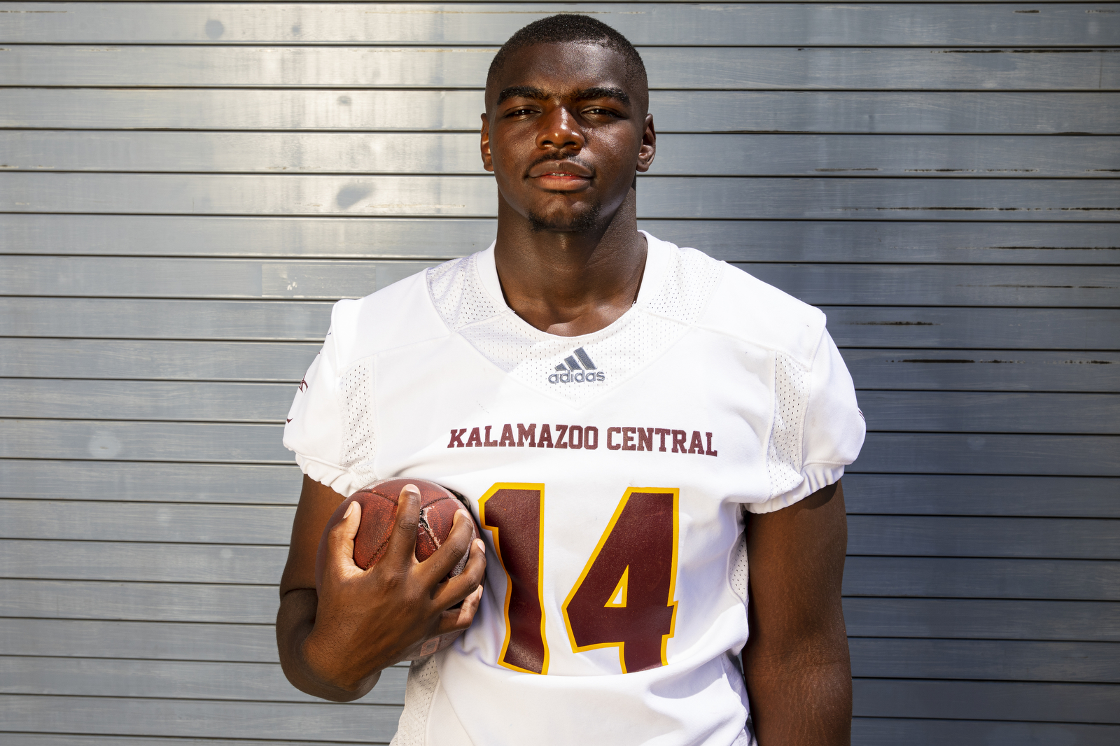 Kalamazoo Central star lineman makes college football choice