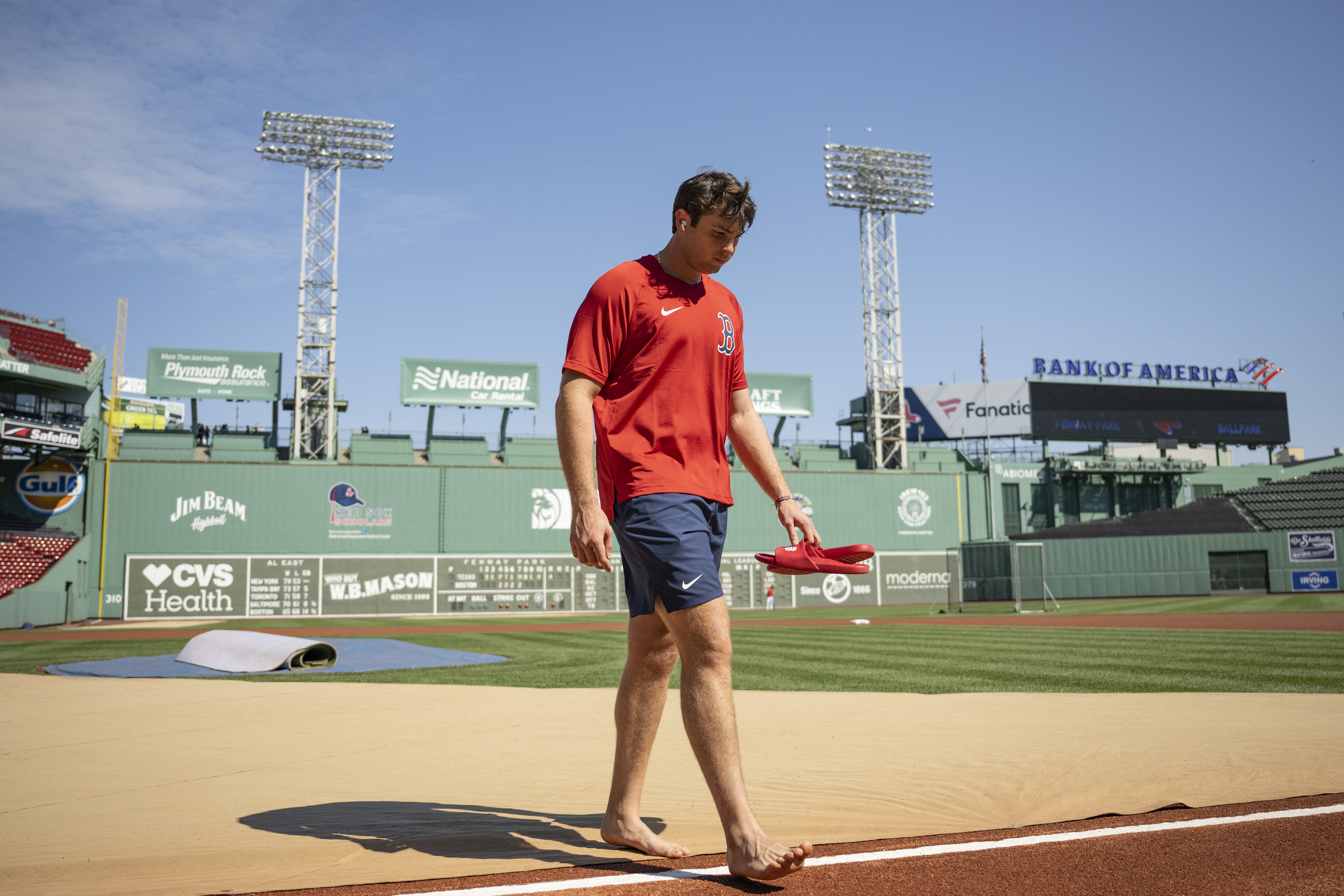Red Sox's Triston Casas: Painting nails this season, they look great