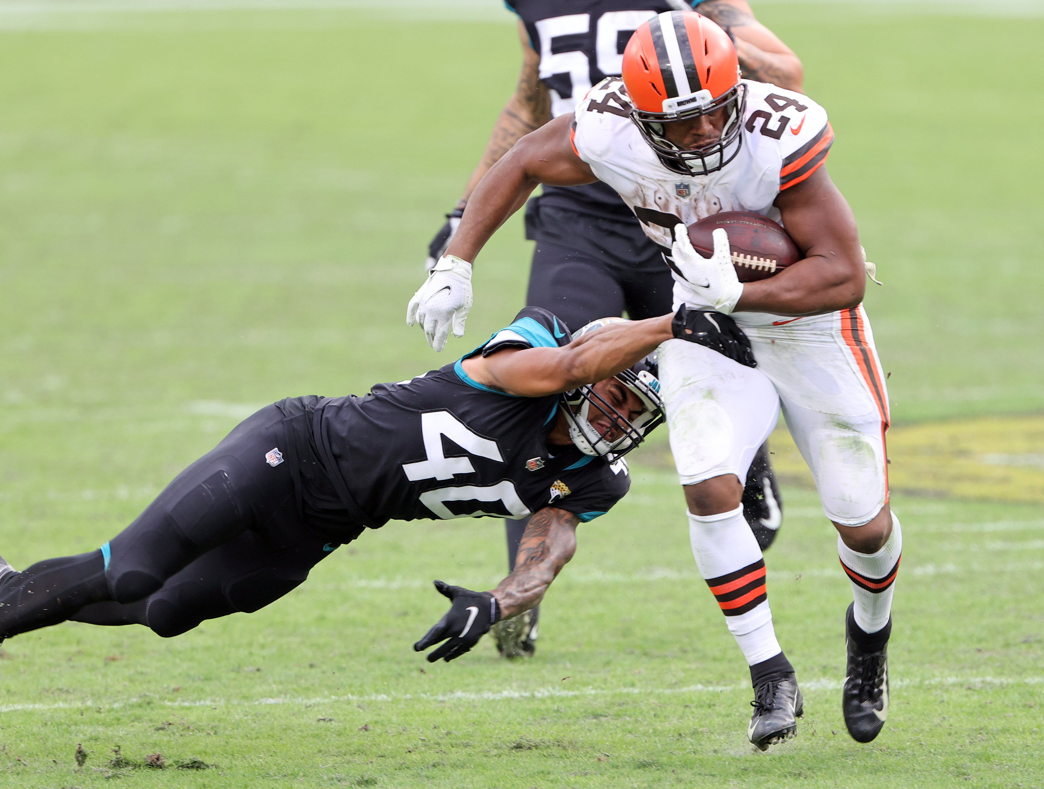 Photo: Cleveland Browns compete against the Jacksonville Jaguars